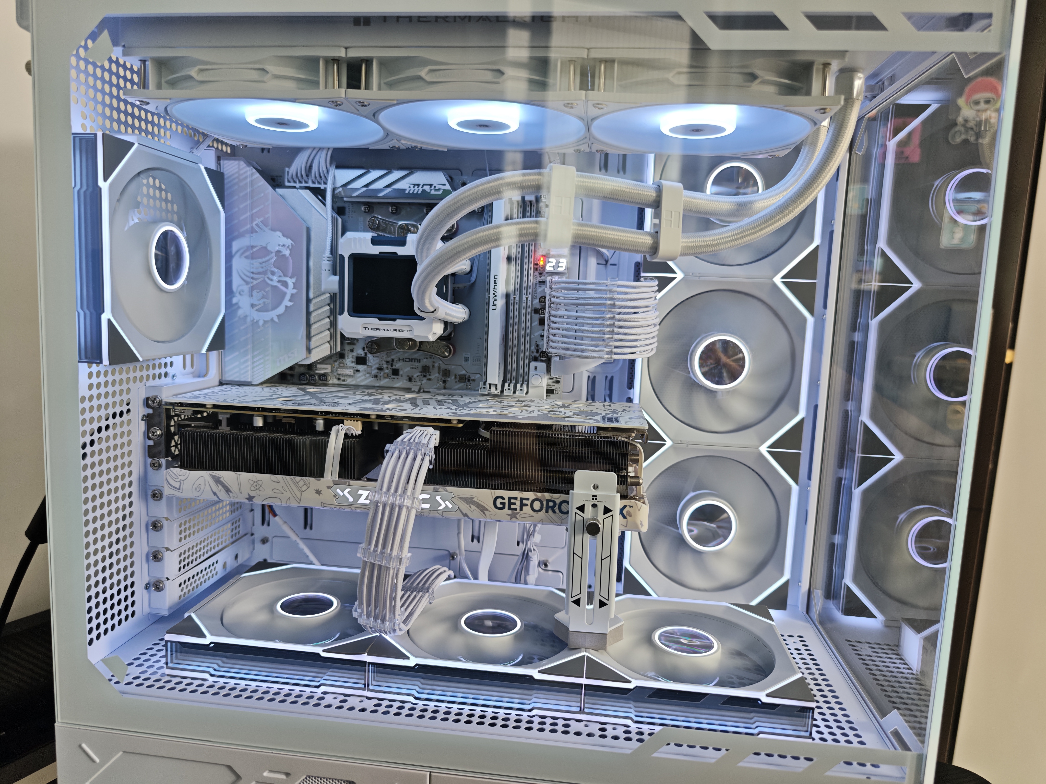 微星（MSI）主板CPU套装MPG B850M EDGE TI MAX WIFI刀锋钛+AMD锐龙7 9800X3D  板U套装 实拍图