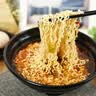 康师傅方便面 大食袋香辣牛肉面五连包138g*5 泡面袋装速食 方便食品 实拍图