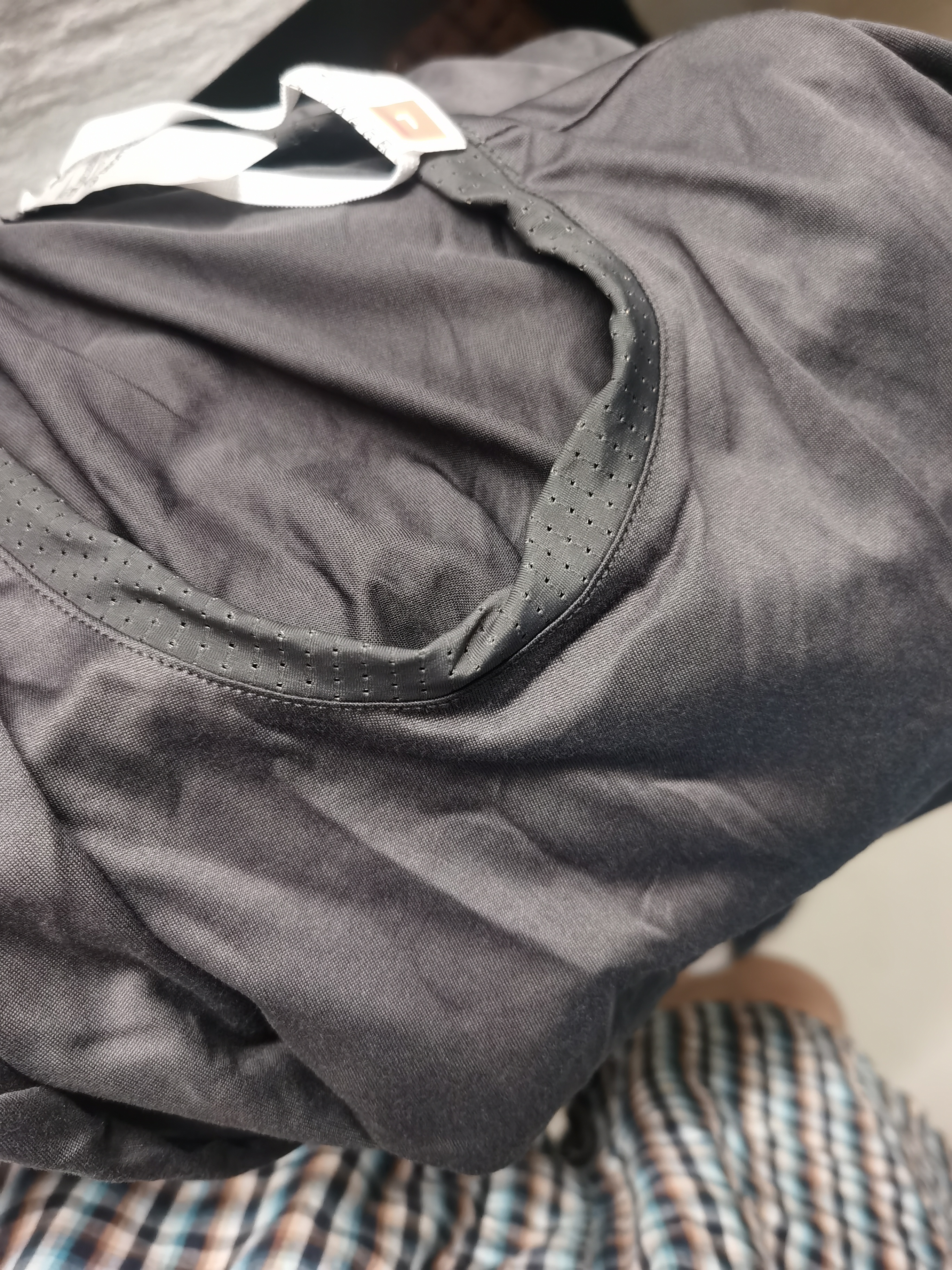 迪卡侬（DECATHLON）速干T恤男女运动户外健身宽松快干吸汗跑步短袖QUMM MH100  男款 深灰色 L 实拍图