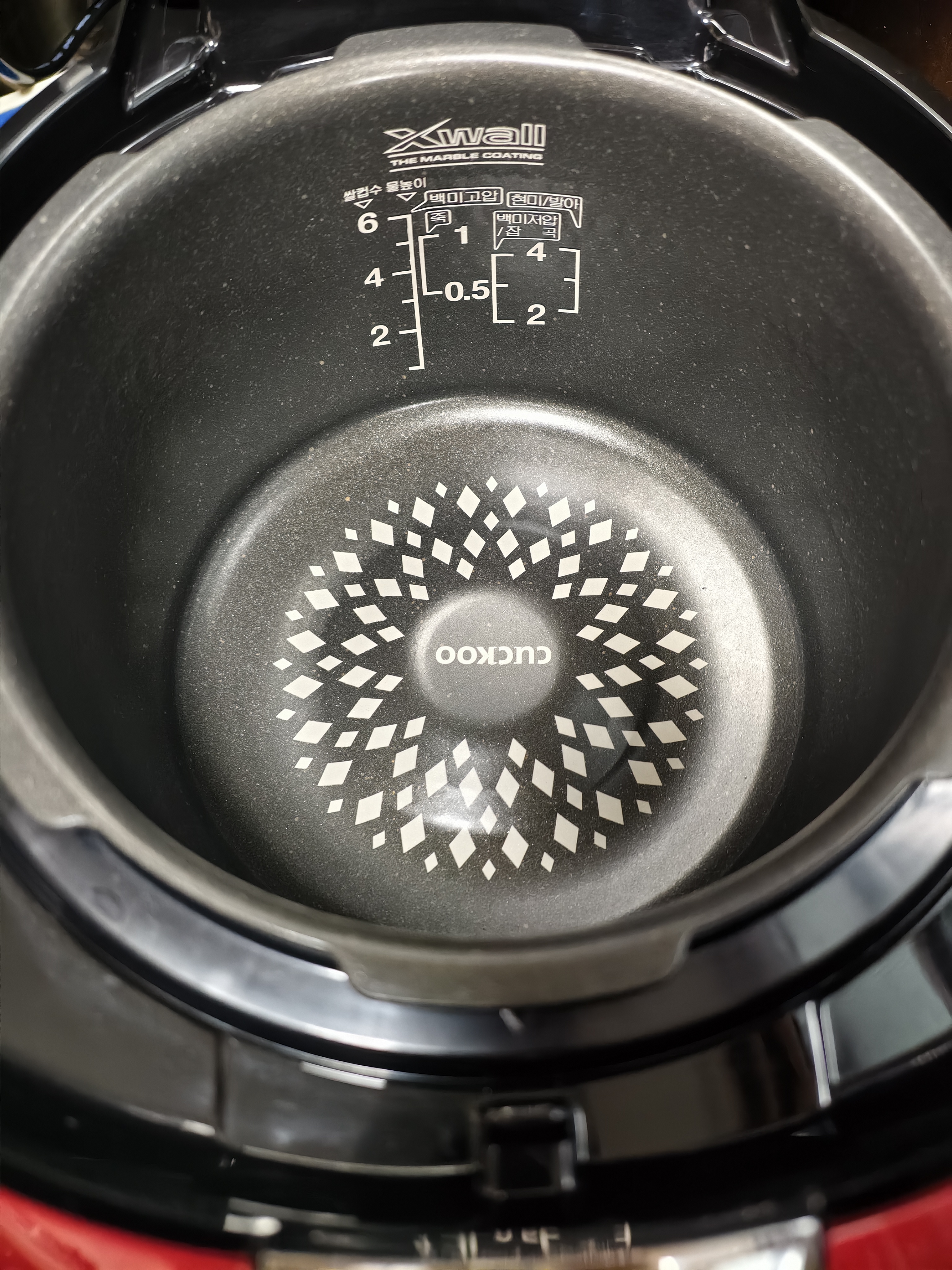 福库（CUCKOO）电饭煲韩国原装进口3升1-4人家用小型电饭煲IH加热智能预约中韩双语音不粘内胆高压力多功能饭煲 HV0665SR 3L 实拍图