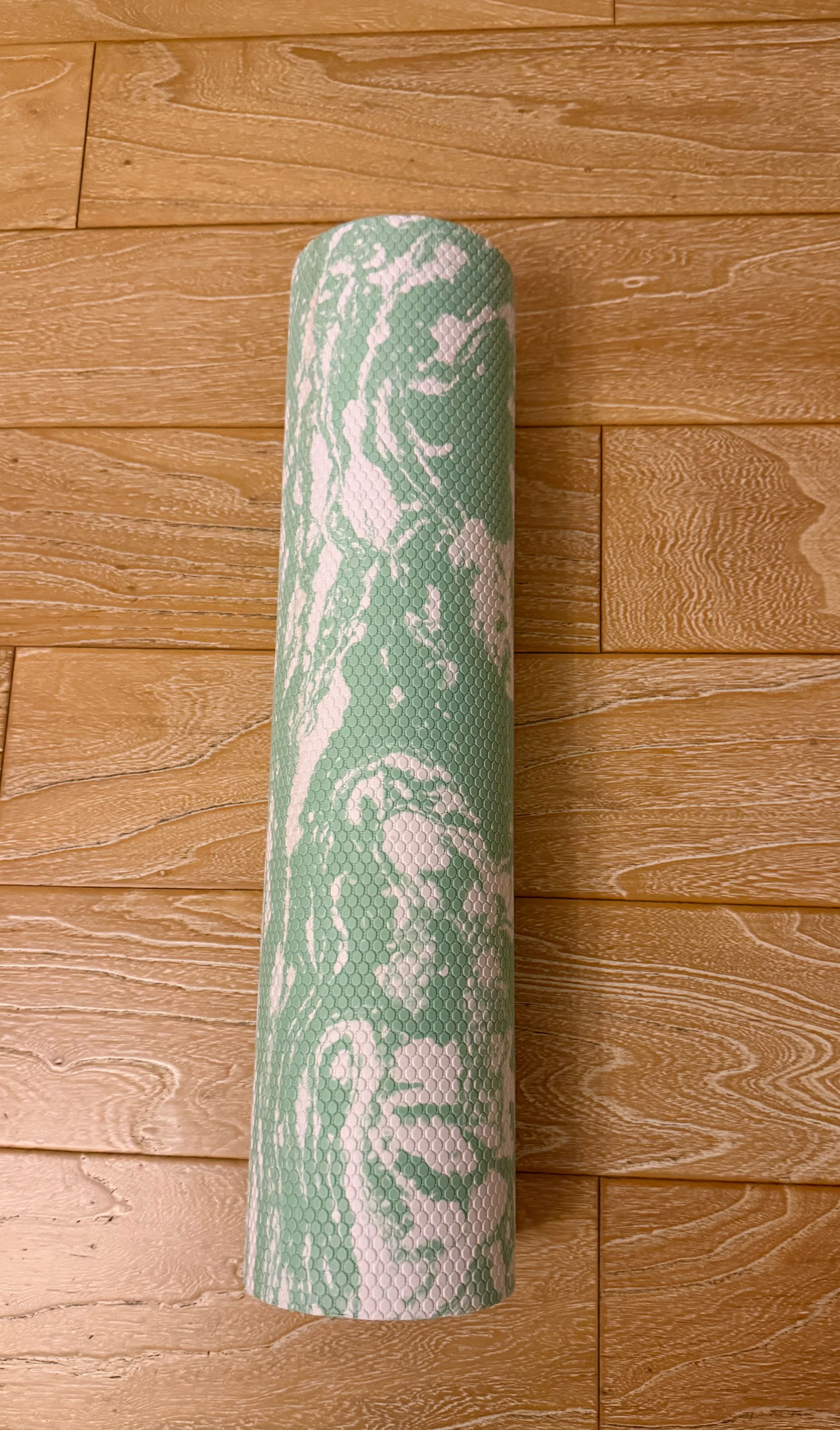 yottoy泡沫轴浮点初学者实心滚轴滚筒按摩肌肉放松瑜伽柱 60*15cm绿混色 实拍图
