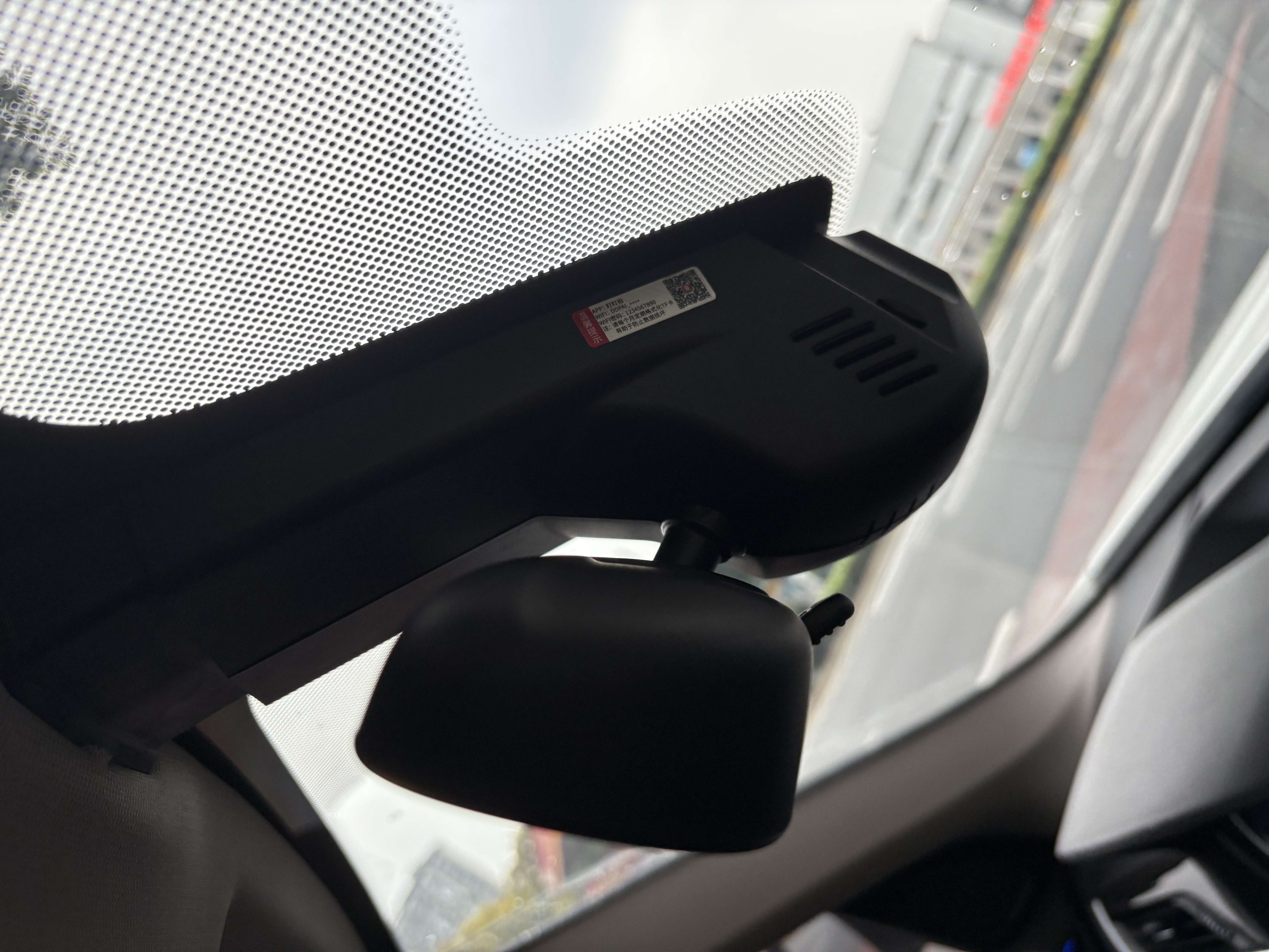 盯盯拍K5行车记录仪免走线专车专用宝马3系5系7系1系4系x3x5x1x2 64G卡 实拍图