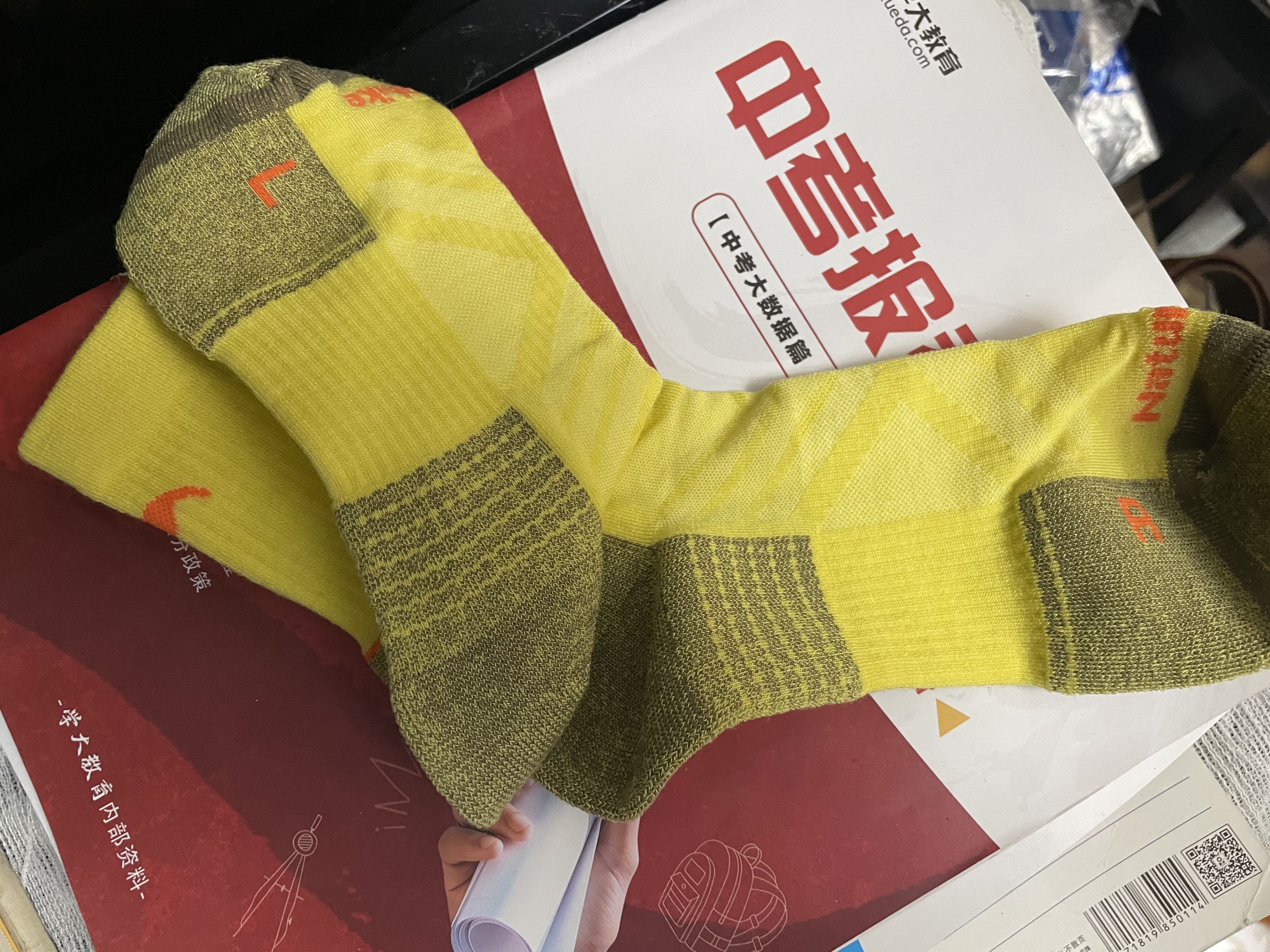 Naturehike挪客美利奴羊毛登山徒步袜春秋冬轻薄美丽诺男女中筒户外跑步袜子 实拍图
