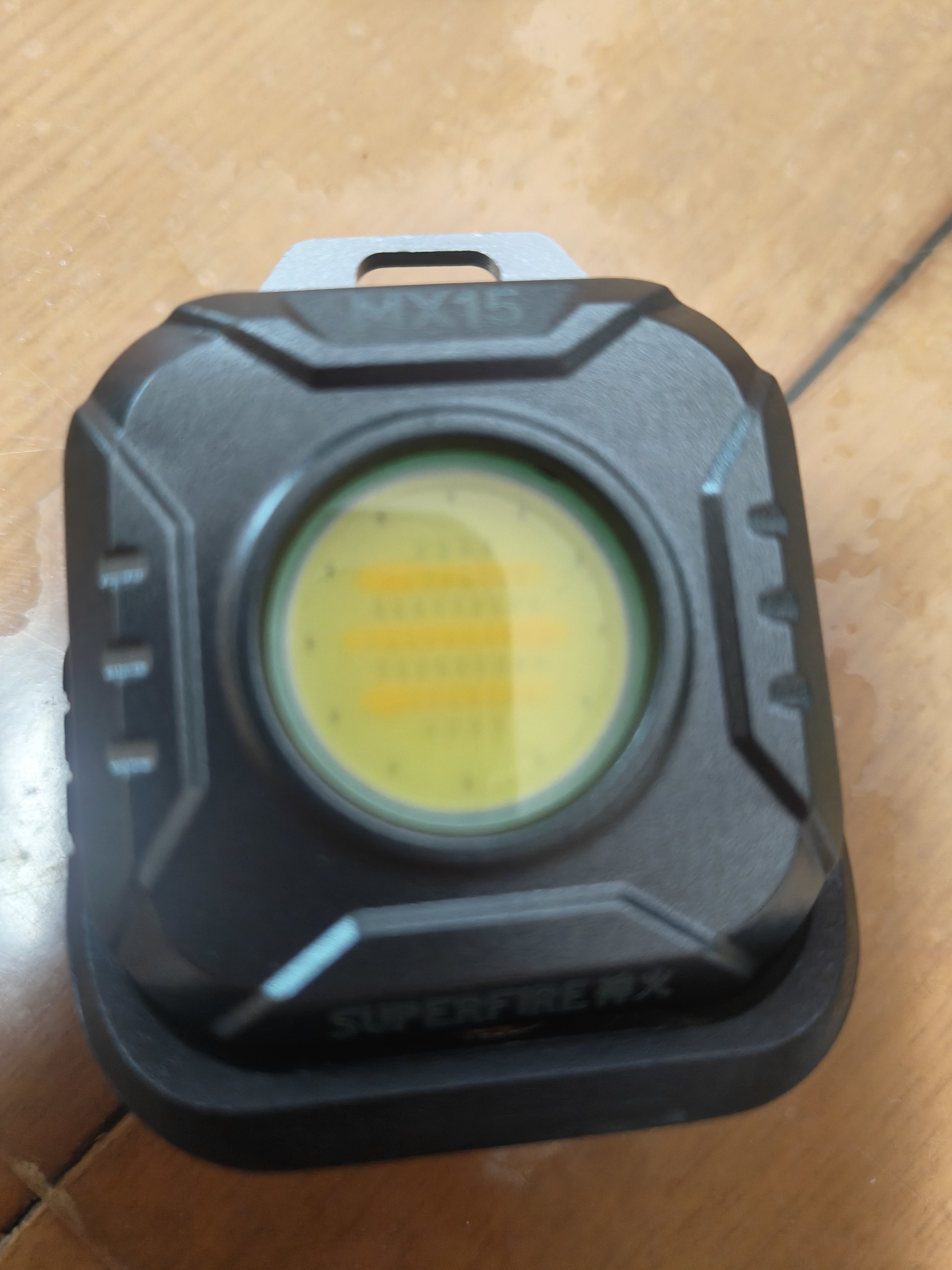 神火（SupFire）MX15强光手电筒 多功能磁铁钥匙扣充电工作灯汽修灯迷你投光灯 实拍图