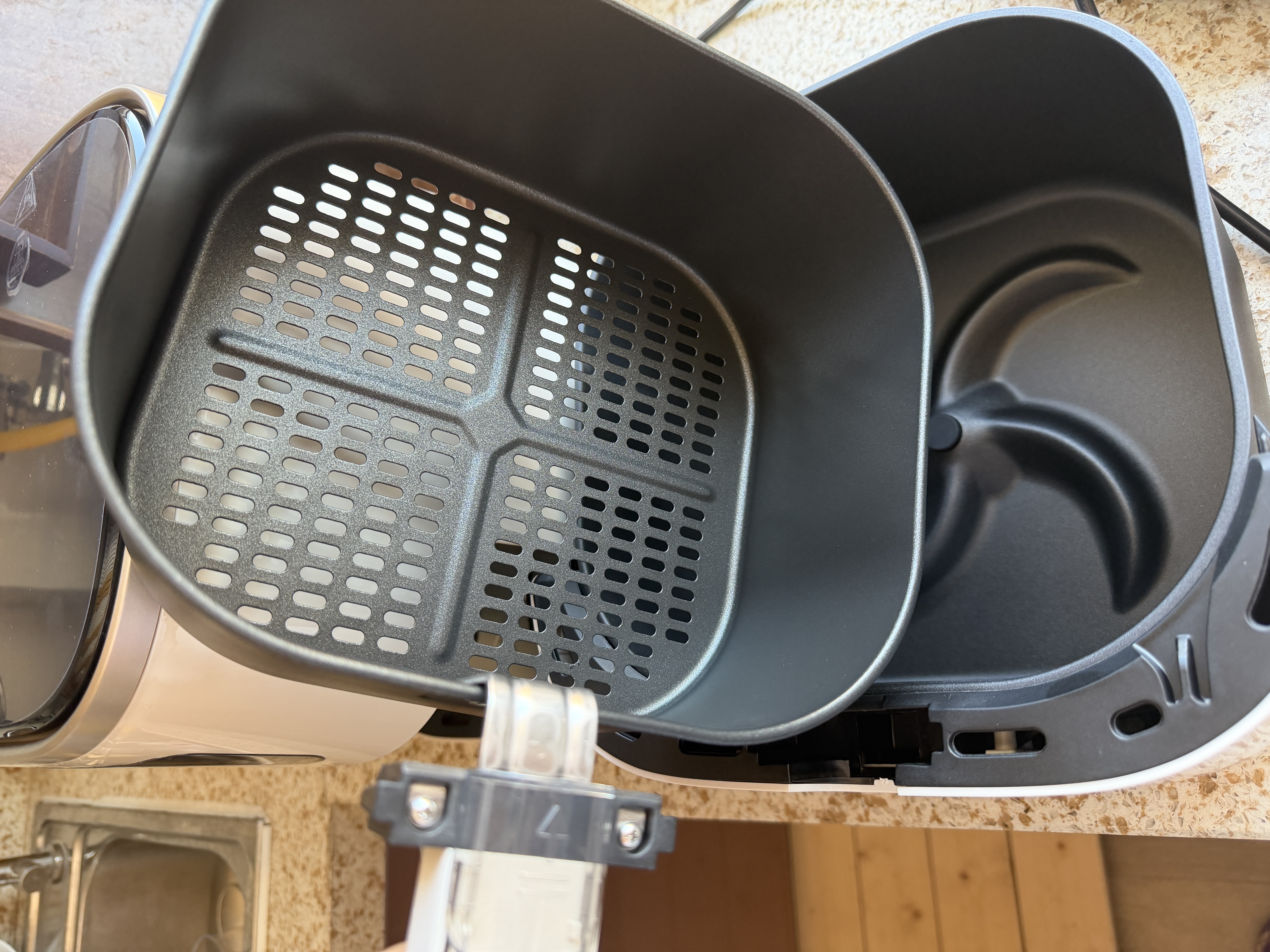 飞利浦（PHILIPS）海星空气炸锅 家用5.6L实用大容量 可视免翻面 智能触屏 多功能全自动 送礼优选 HD9257/20 实拍图