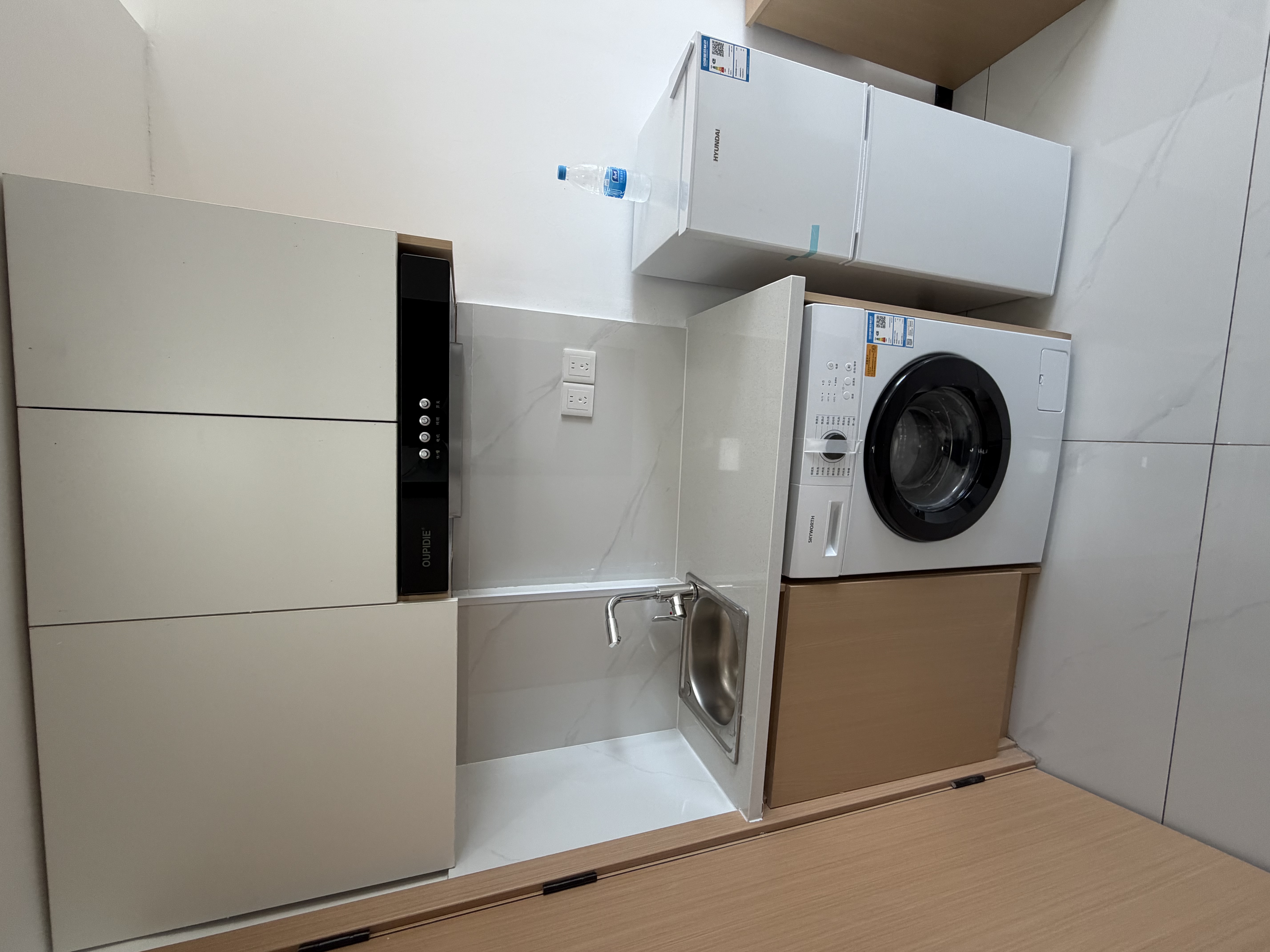HYUNDAI（韩国）小冰箱迷你小型家用冷藏冷冻宿舍出租房办公室双开门二门电冰箱节能省电 118L白【行业热卖+店铺热卖】 实拍图