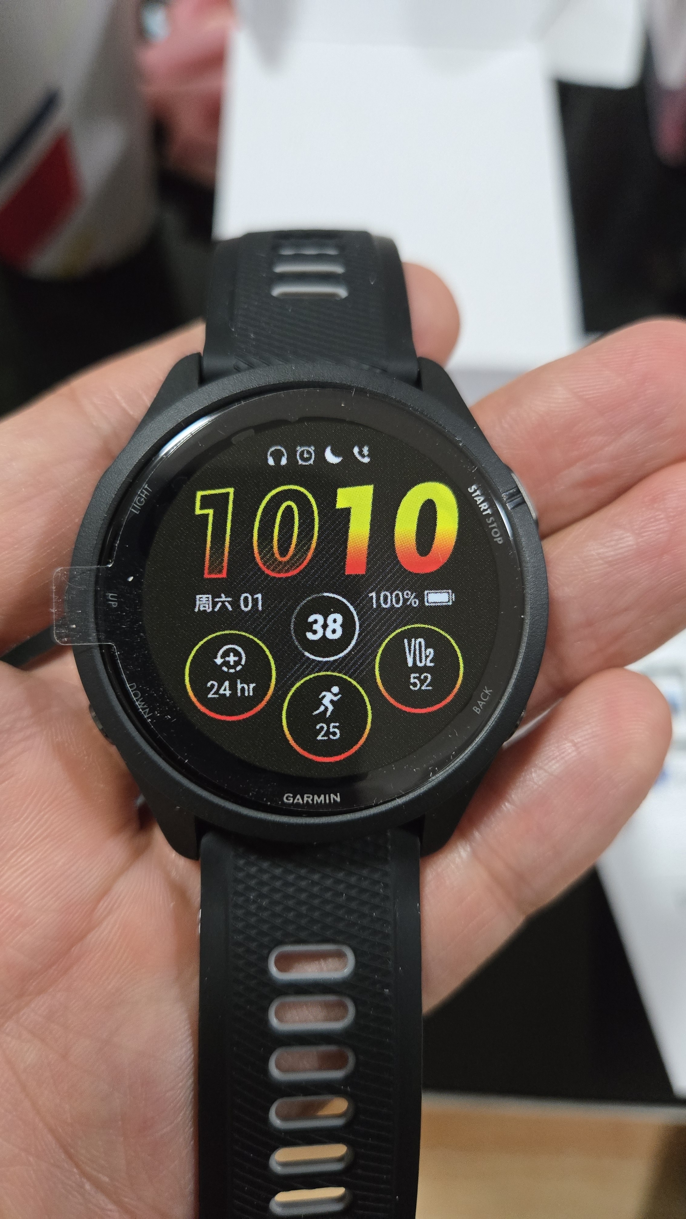 佳明（GARMIN）Forerunner265极夜黑心率血氧多频多星户外运动跑步游泳智能手表 实拍图