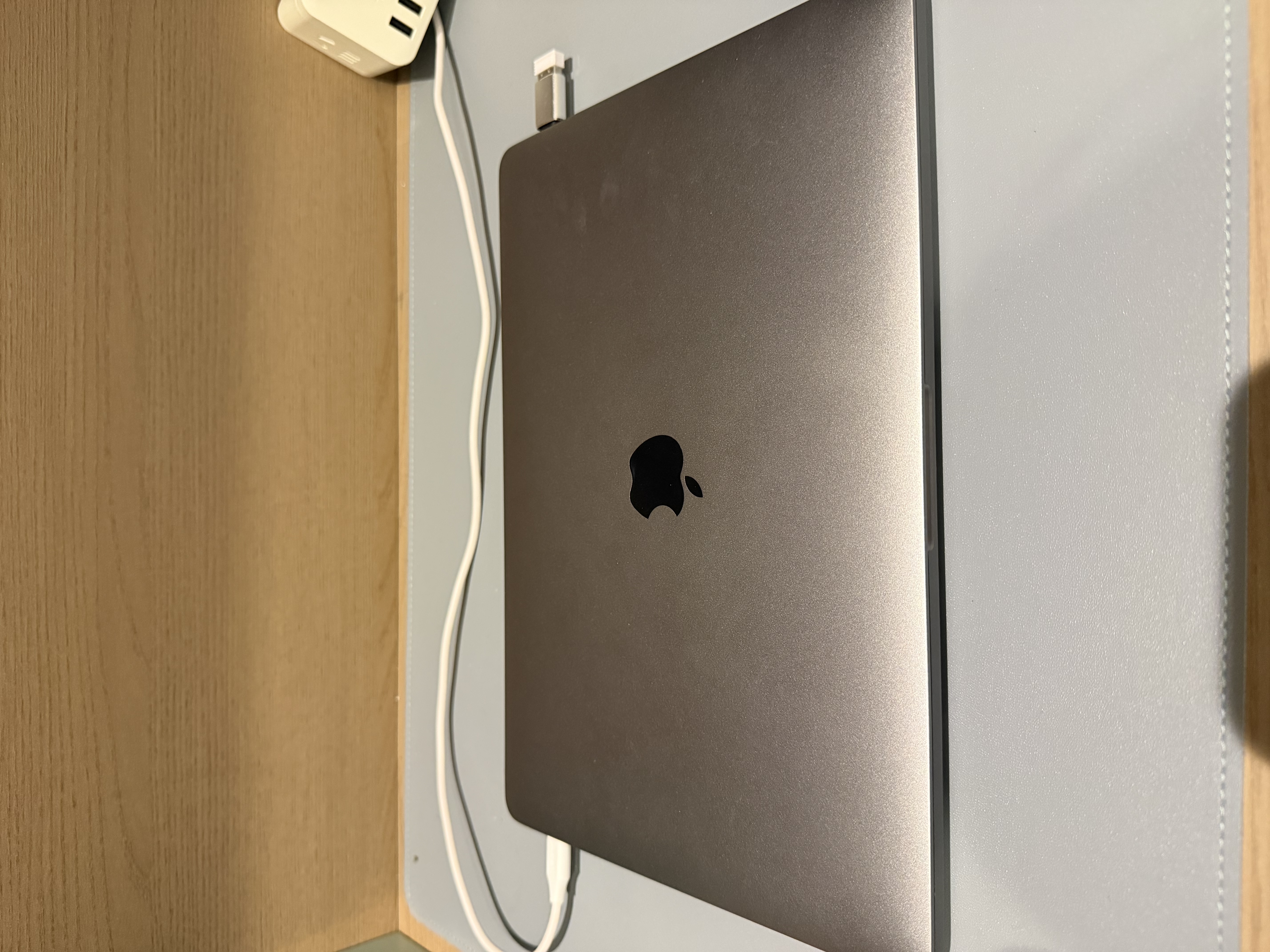 苹果（Apple） MacBook Pro/Air 二手苹果笔记本电脑 商务 办公 游戏 设计 剪辑 99新20款P42灰P72银十代16G/512G 实拍图