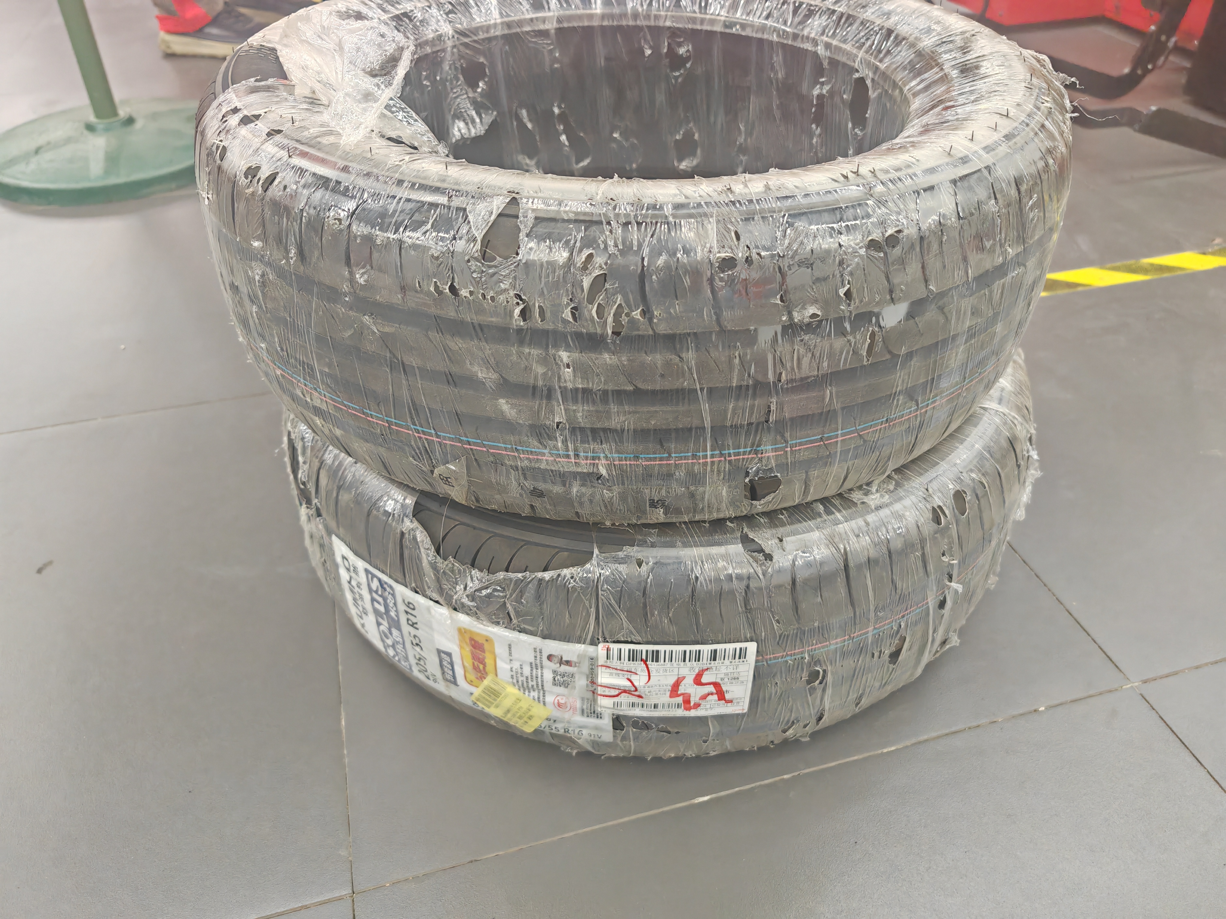 锦湖KUMHO汽车轮胎 205/55R16 91H/V HS61 原配大众新宝来/帝豪/速腾 实拍图