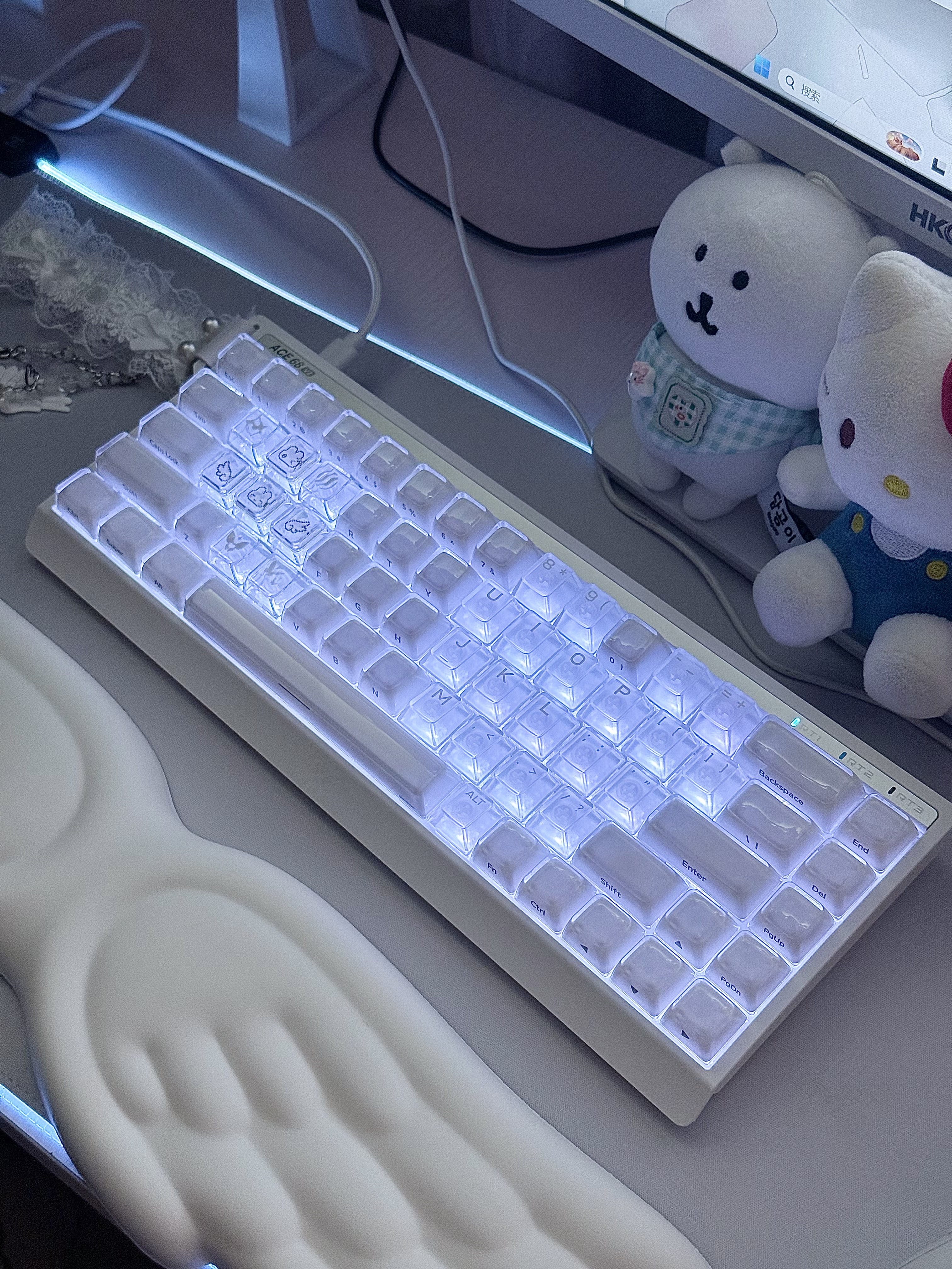 迈从（MCHOSE）Ace 68 V2磁轴键盘Gus同款RT电竞游戏低延迟60pro机械有线68键配列FPS双驱动无畏契约 Ace 68 V2 超竞版雾透白 宝马磁轴+RT键 实拍图