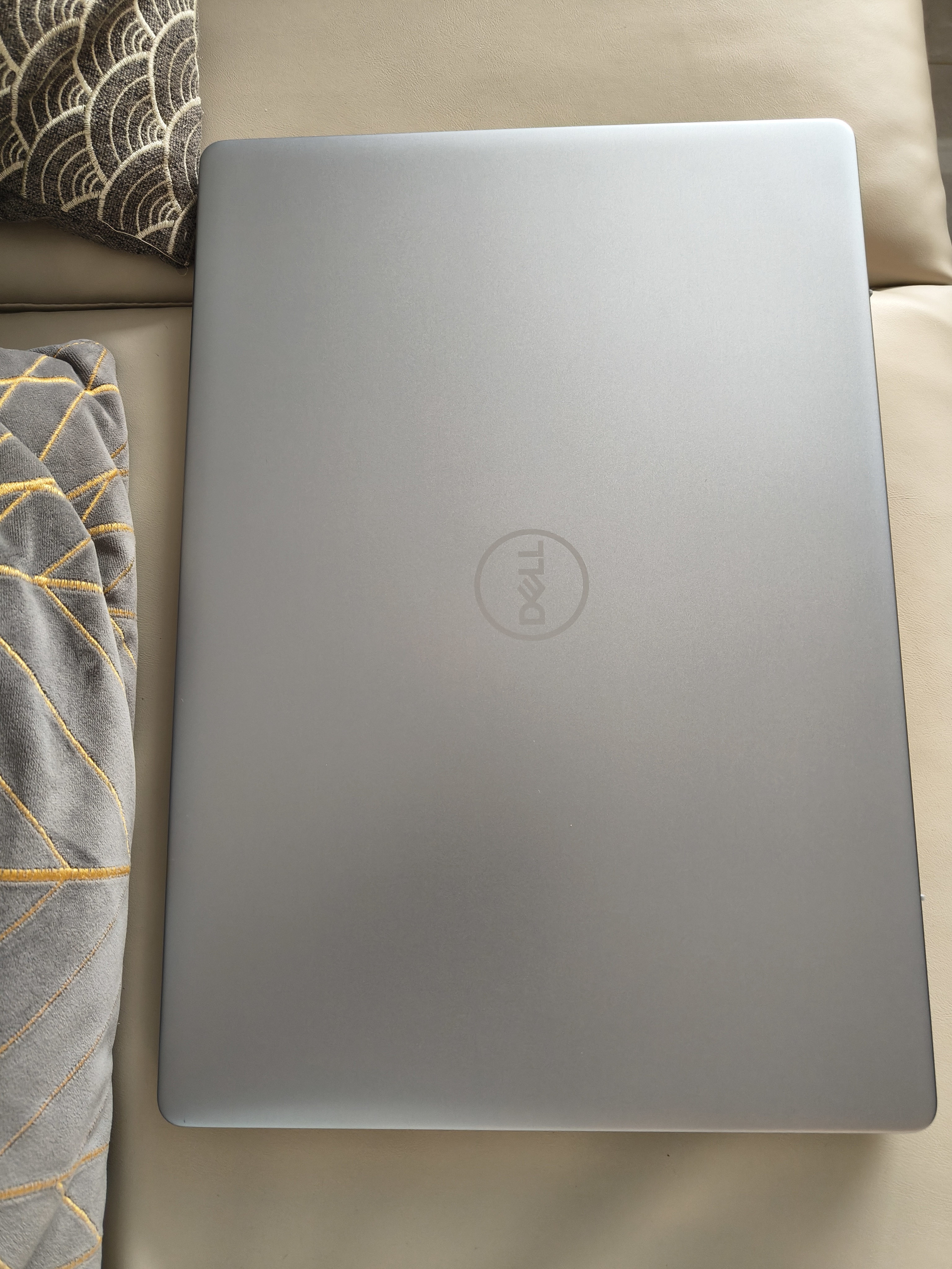 戴尔（DELL）笔记本电脑 国家补贴 灵越16PLUS-7640新款 120Hz 16英寸高性能轻薄本学生办公 酷睿5 16G 1T 2.5K 实拍图
