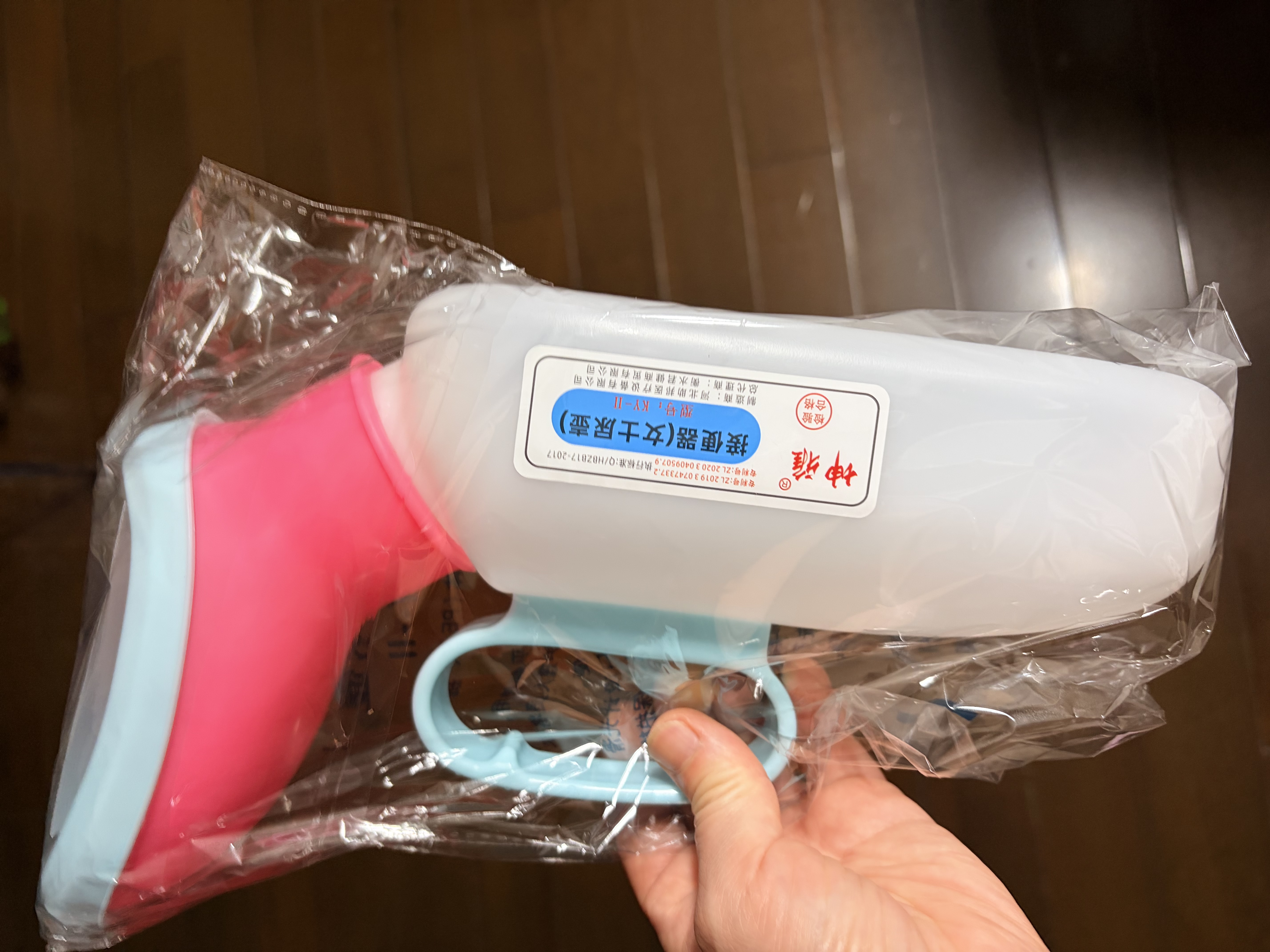 凌云鹤女士尿壶卧床接尿器女士专用软口尿壶成人老人小便壶带盖大容量 【常规款】女士软口尿壶-900ml 【软口设计 舒适实用】 实拍图