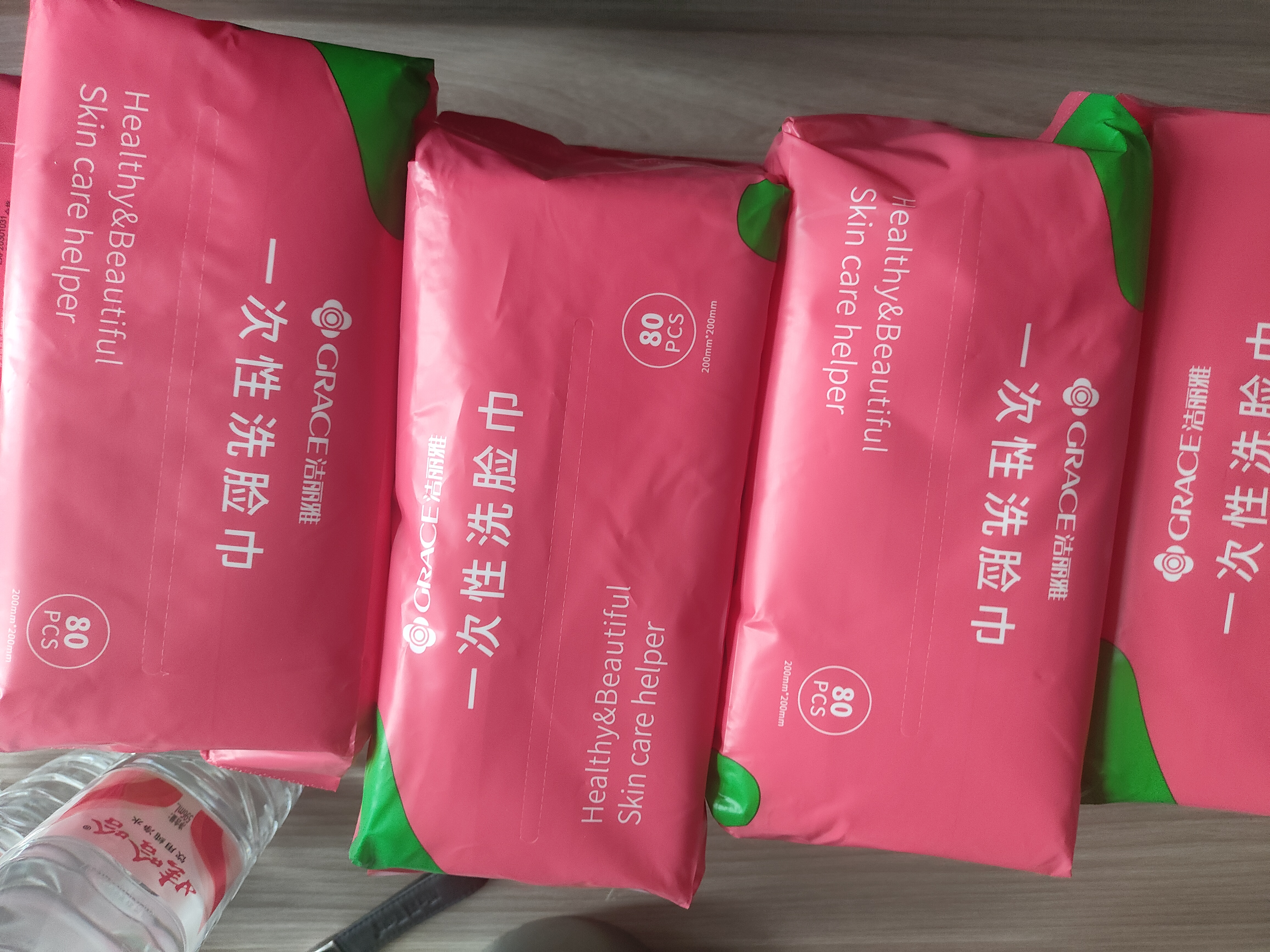 洁丽雅（Grace）一次性洗脸巾珍珠纹云柔巾干湿两用洗脸便携洁面巾擦脸巾80片/包 实拍图