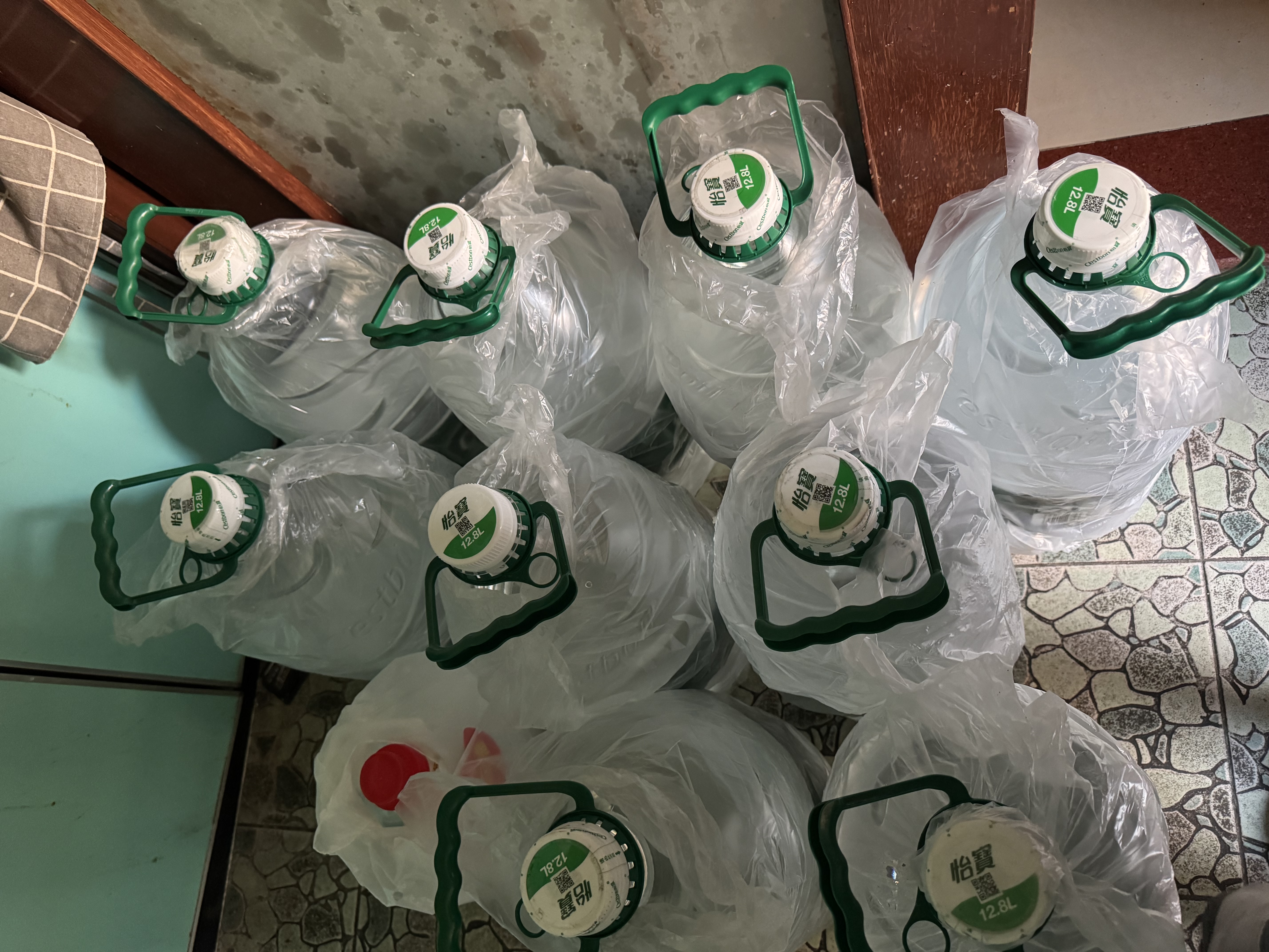 怡宝 饮用水 纯净水 12.8L*4桶装 实拍图