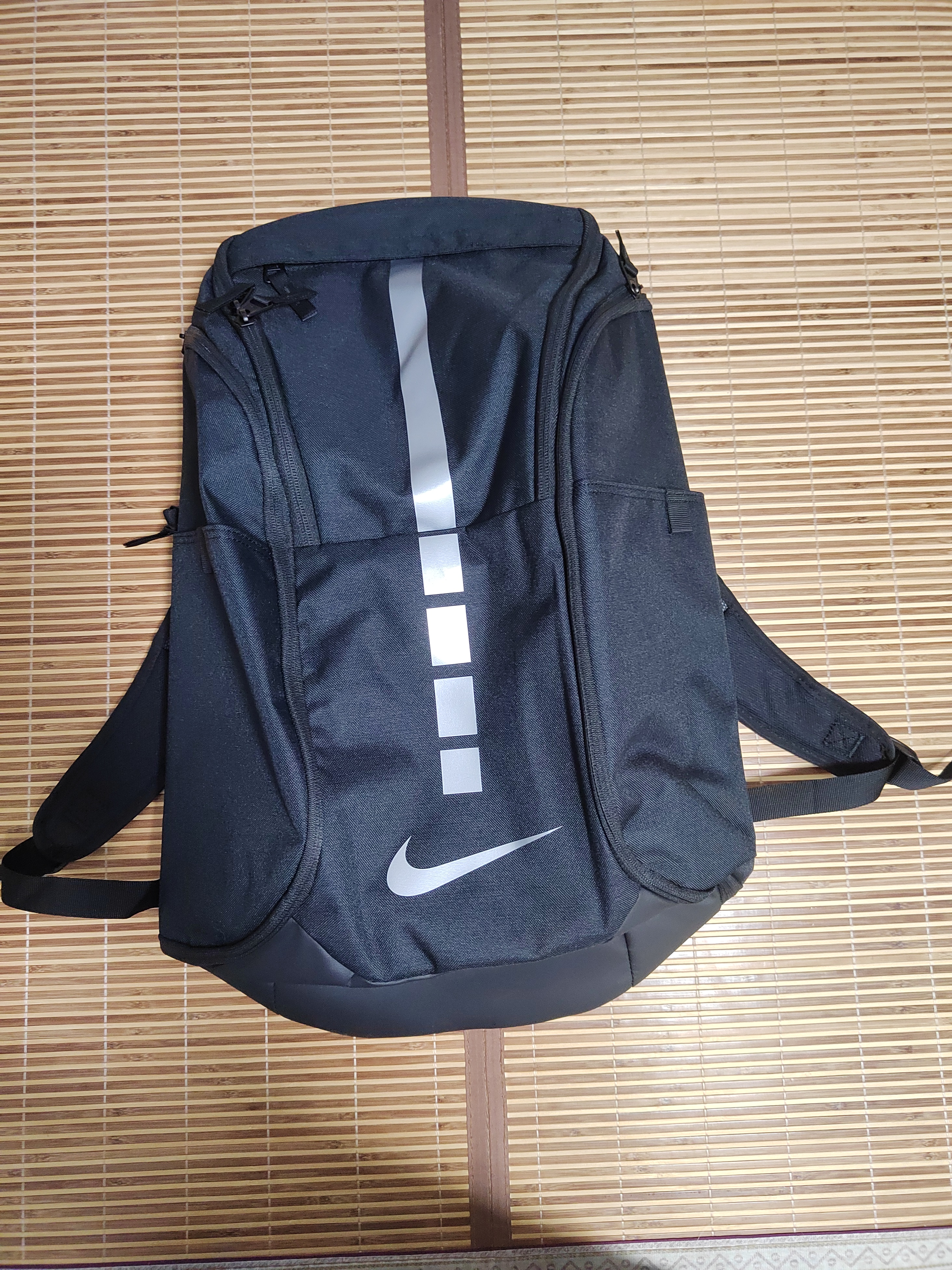 耐克NIKE男女双肩包 大容量 电脑包旅行包BA5554-011黑 MISC 实拍图