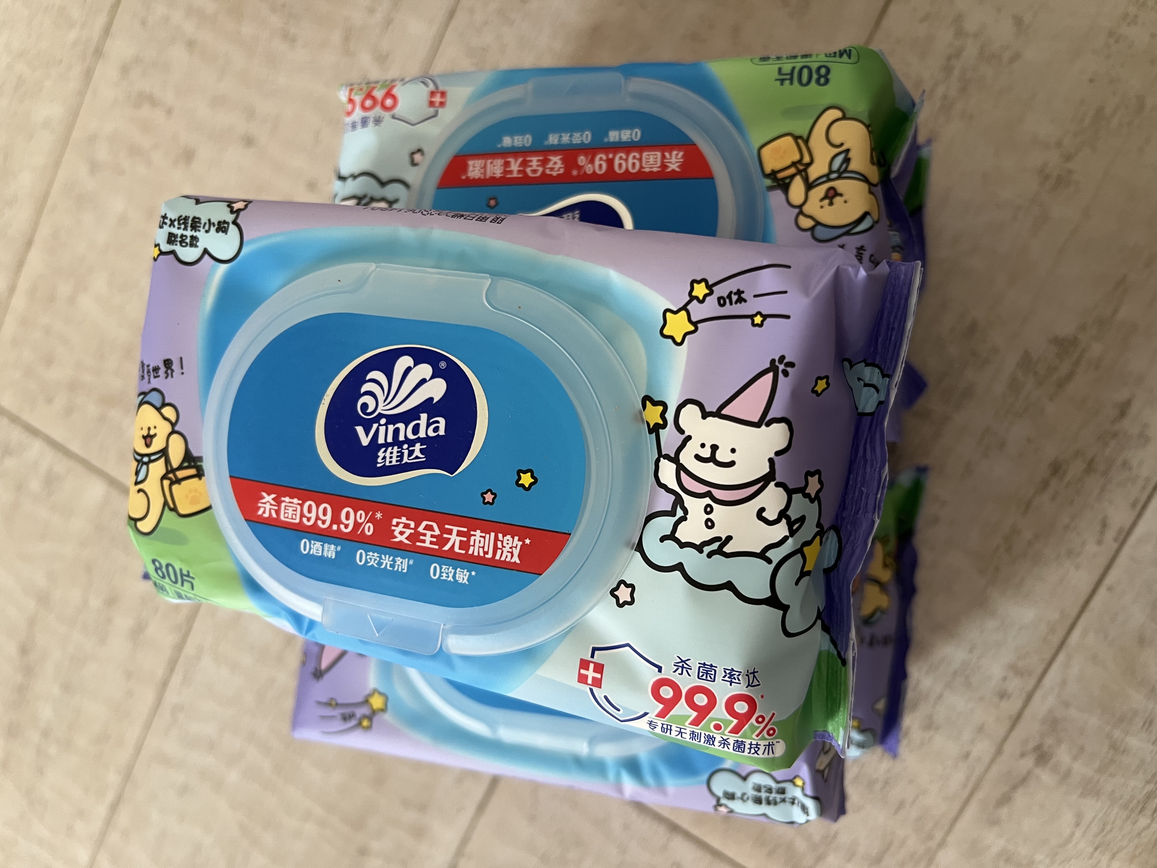 维达（Vinda）杀菌湿巾80片*5包线条小狗IP款 温和无酒精湿纸巾大包 实拍图