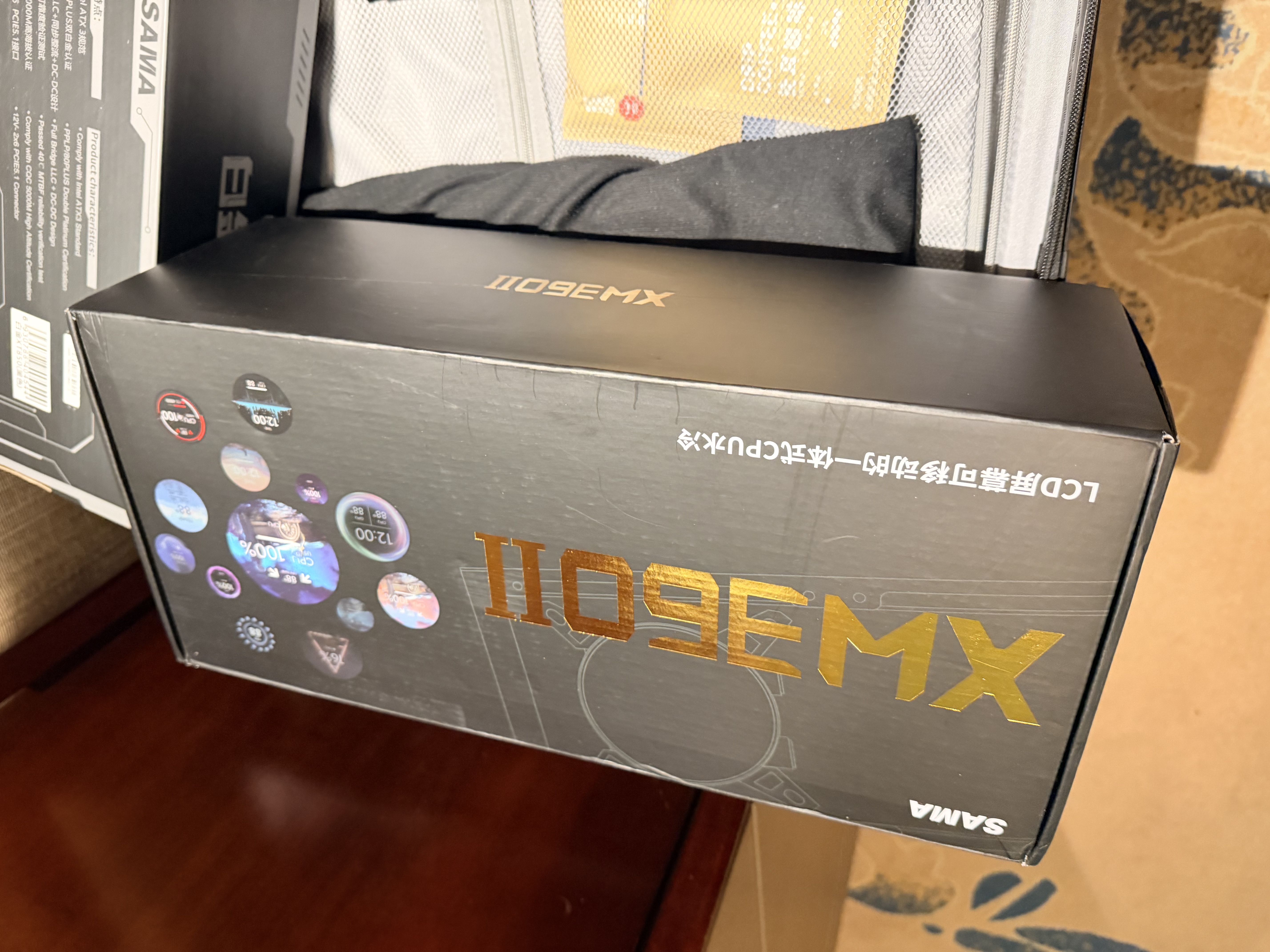 先马（SAMA）二代XW360D 标配风扇黑色 一体式360水冷CPU散热器（2.1英寸LCD小圆屏） 实拍图