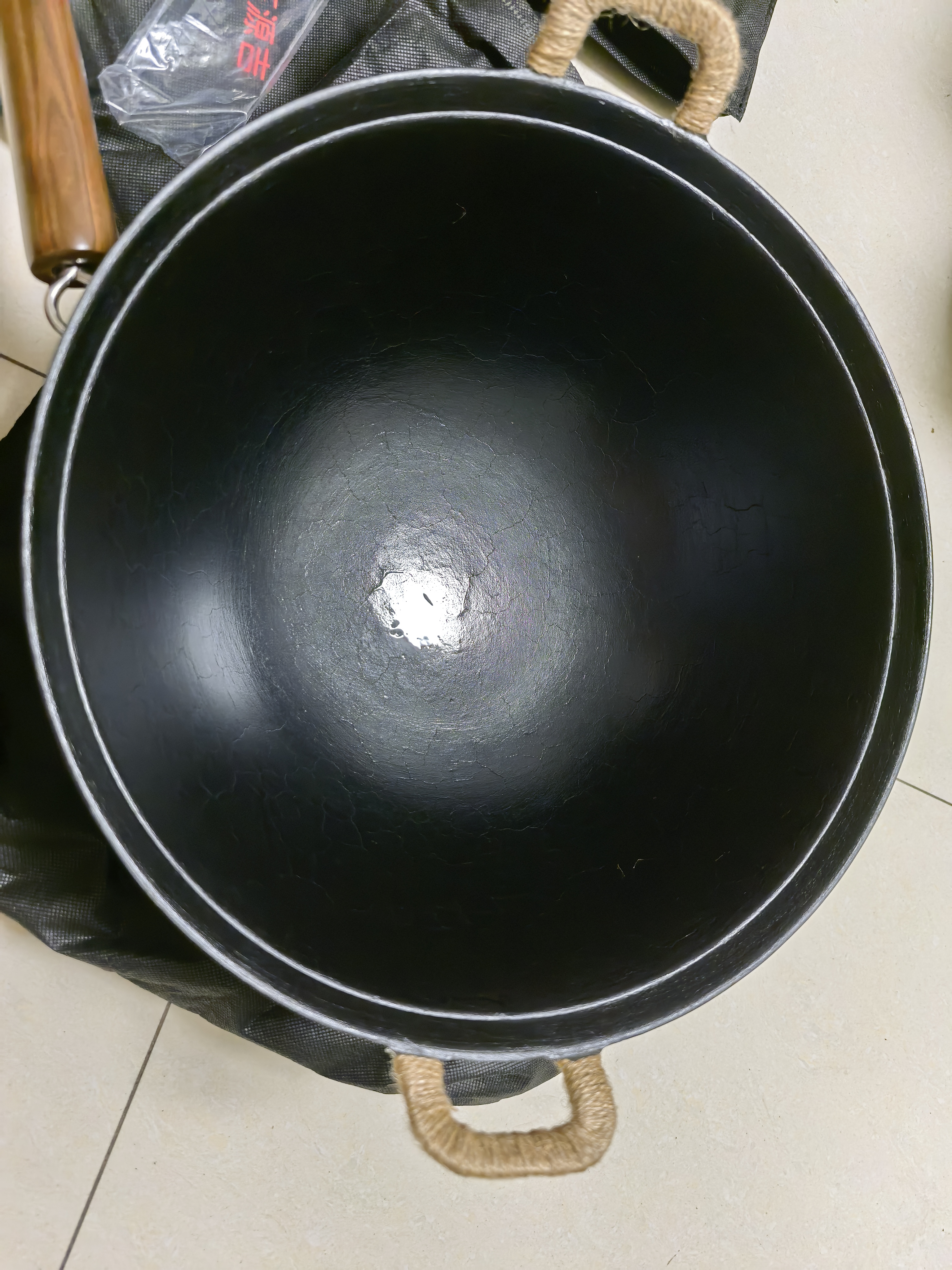 王源吉铁锅炒锅铸铁锅双耳苏锅王老式家用圆底无涂层龟纹大肚炒锅36cm 实拍图