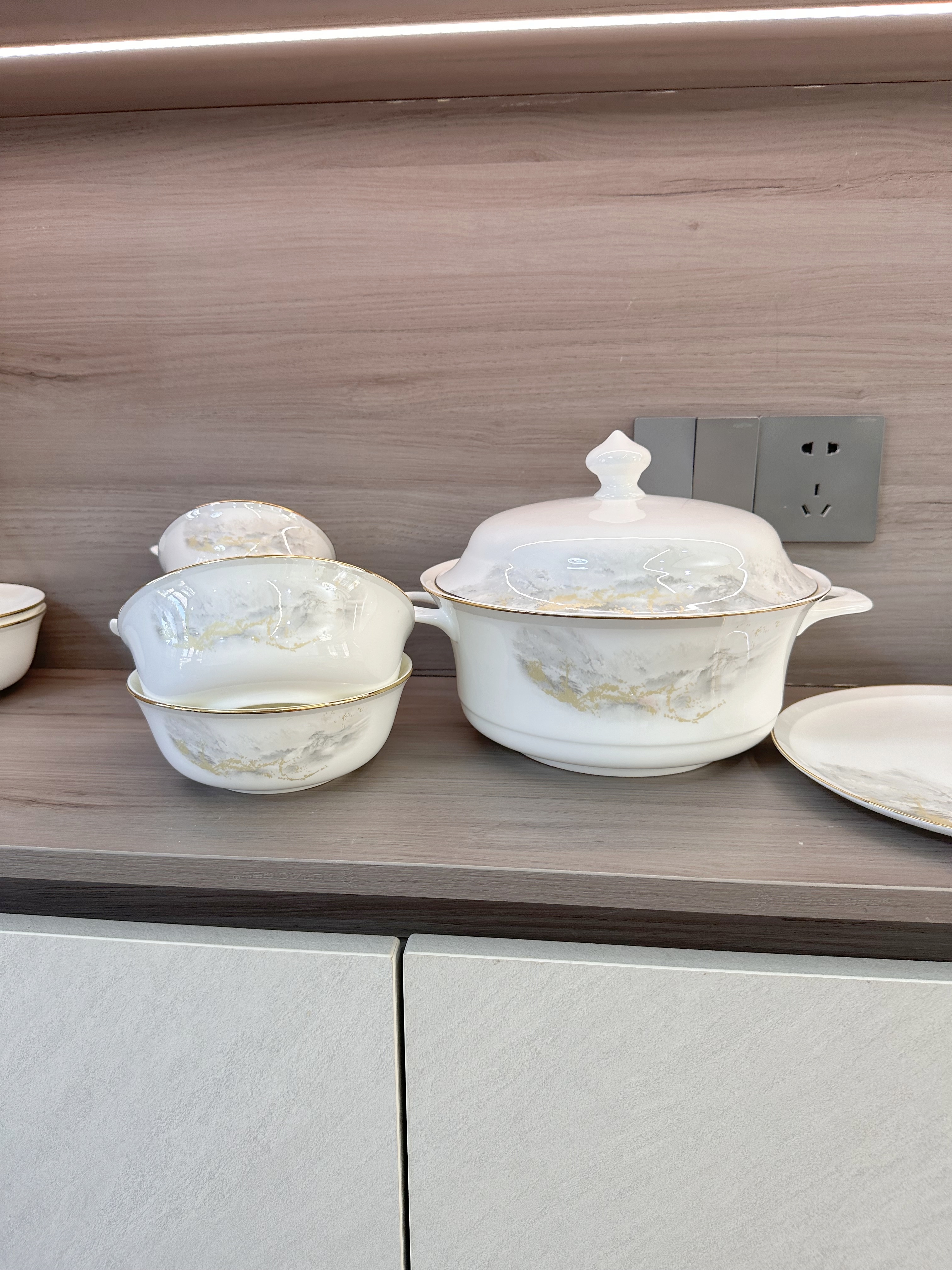 以辰景德镇家用新款碗碟套装中式高颜值陶瓷骨瓷餐具套装碗盘乔迁新居 【超值性价比】大好江山富贵煲配置 62件套 实拍图
