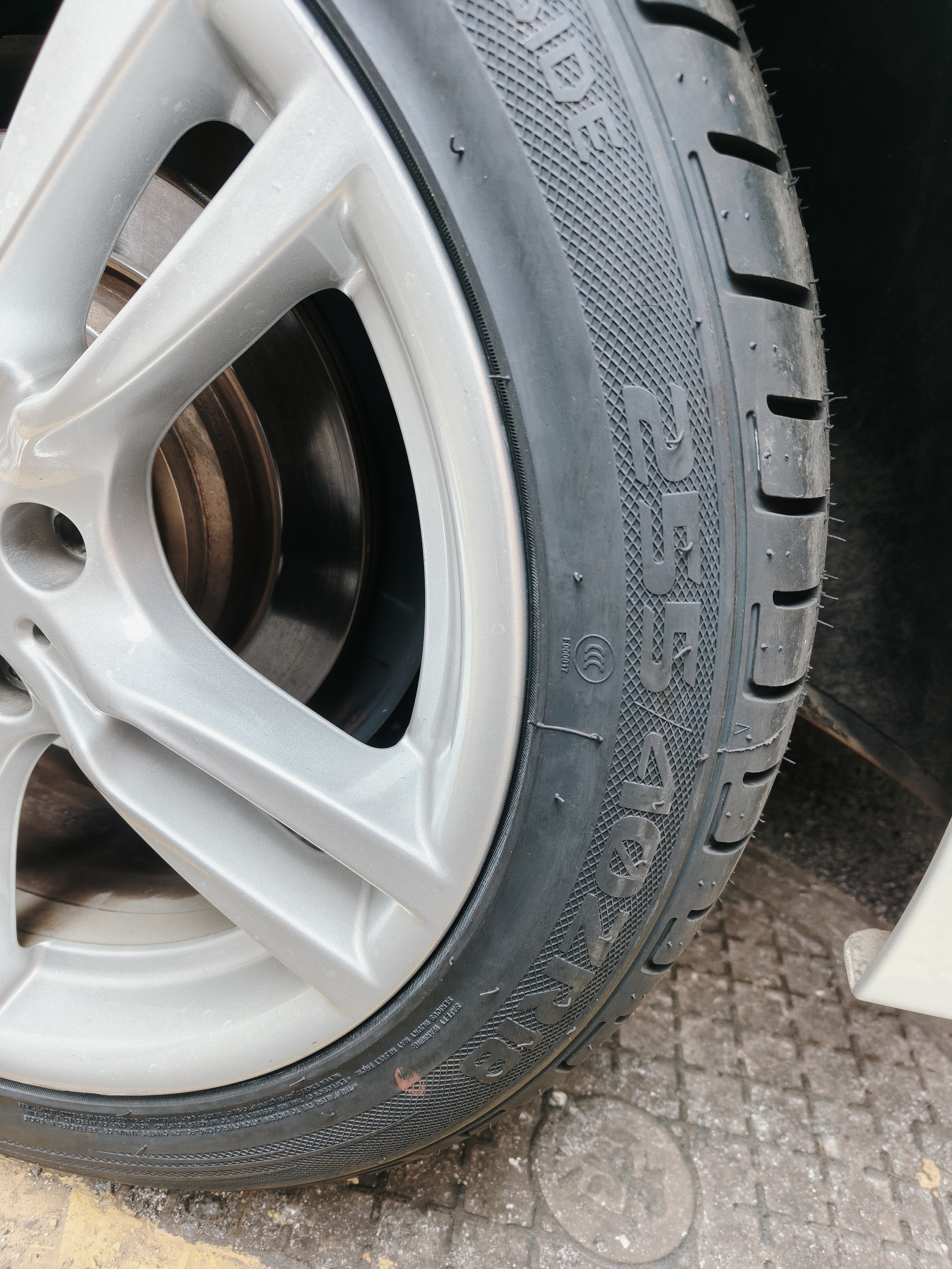 双星JUOGO轮胎 225/45R18 ZR 95W X51 适配吉利星瑞/领克03/帝豪GS 实拍图