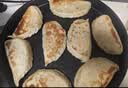 美的（Midea）电饼铛 双面加热家用煎烤机烙饼锅烤肉煎饼薄饼机抗菌可升降烤盘 JKE30T78 实拍图