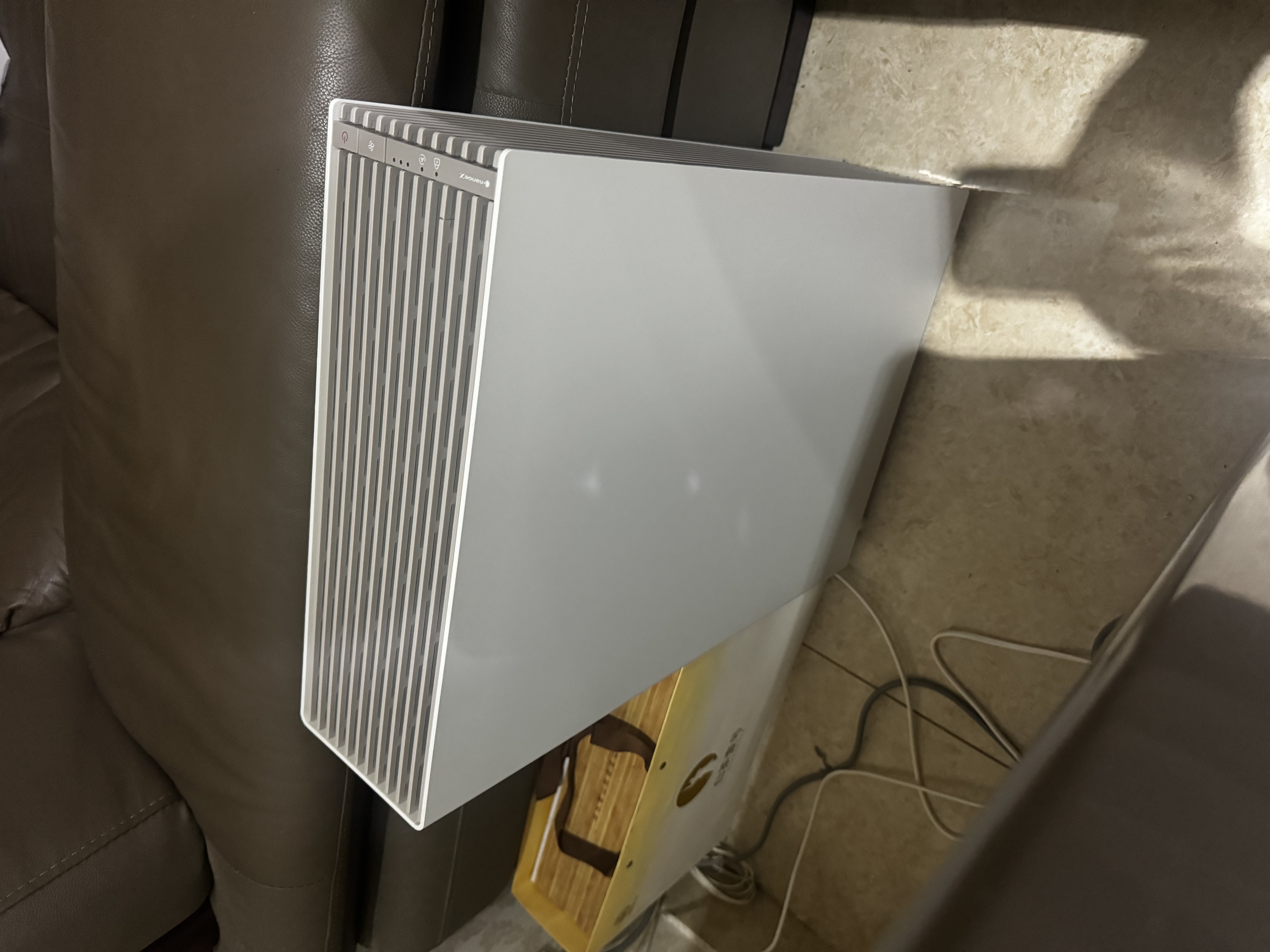 松下（Panasonic）slim薄型空气净化器 除甲醛无雾加湿器净化器一体家用除菌除异味除烟味除尘过滤PM2.5去甲醛 slim薄型空气净化器【月光白】F-65C5PX 实拍图
