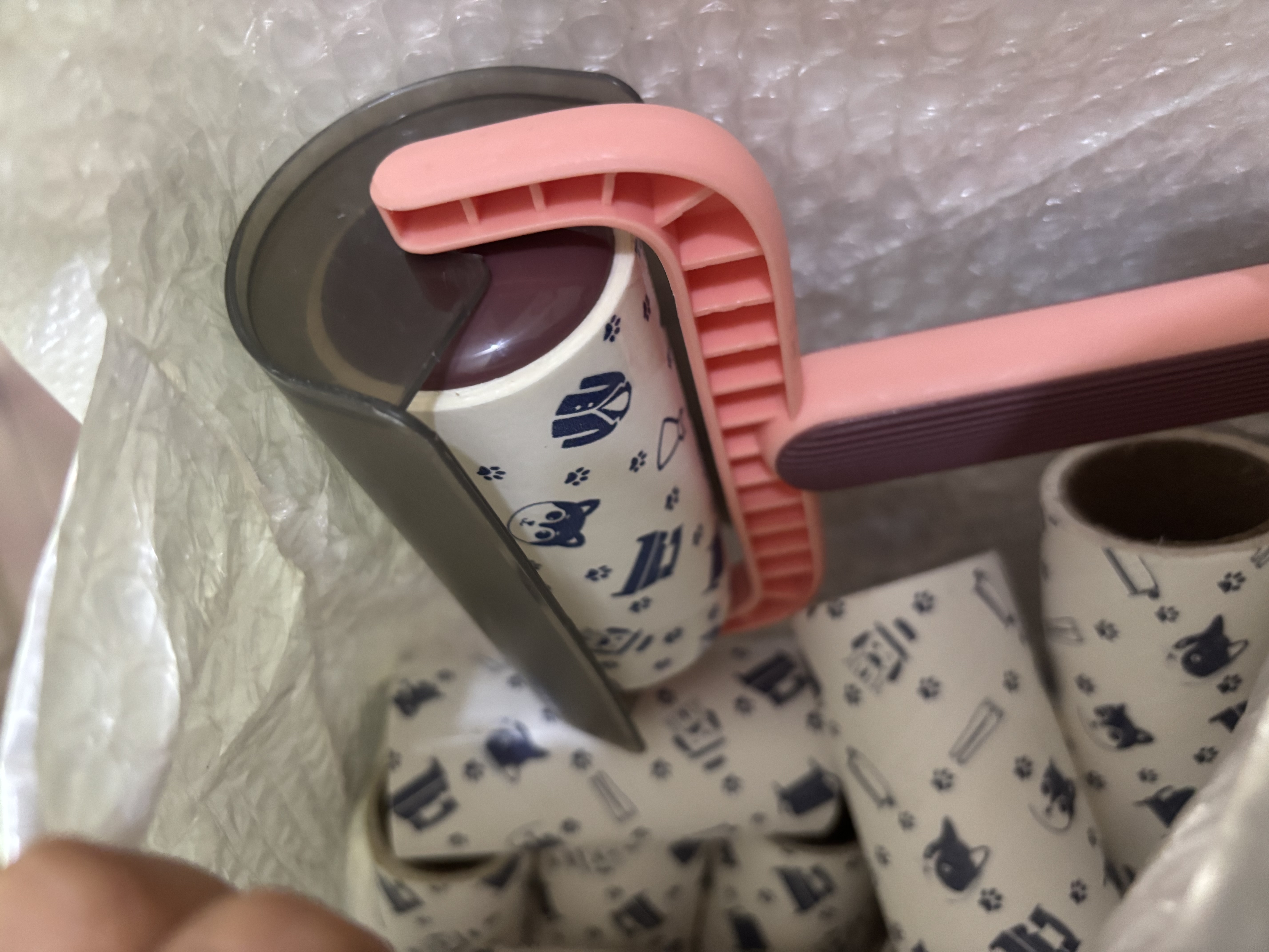 初舍（CHUSHE）粘毛器滚筒10cm10卷600撕吸猫毛神器宠物狗毛地毯沙发清理毡毛刷 实拍图
