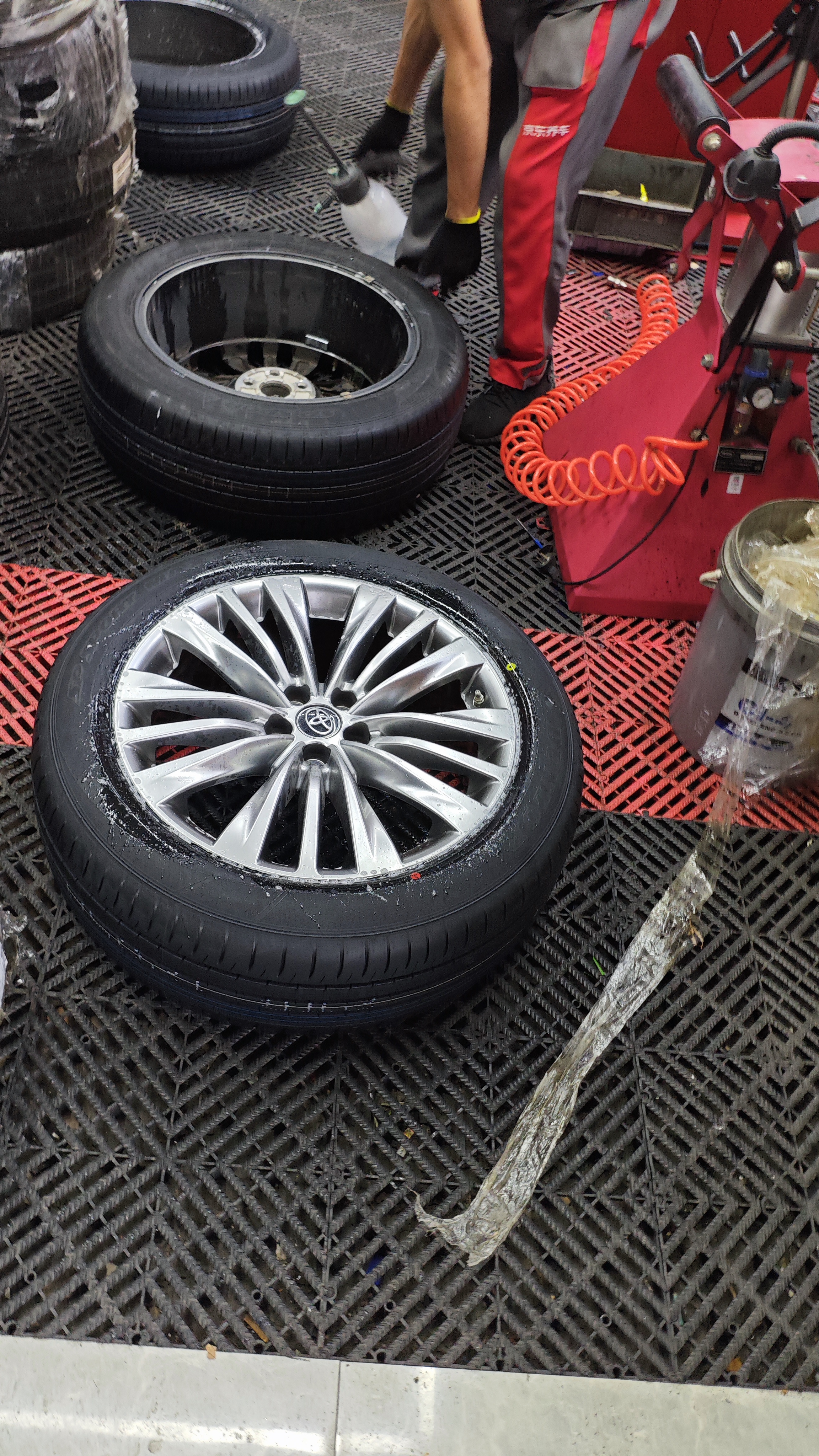 邓禄普（DUNLOP）汽车轮胎235/55R20 102V SP SPORT MAXX050 原配汉兰达/皇冠陆放 实拍图