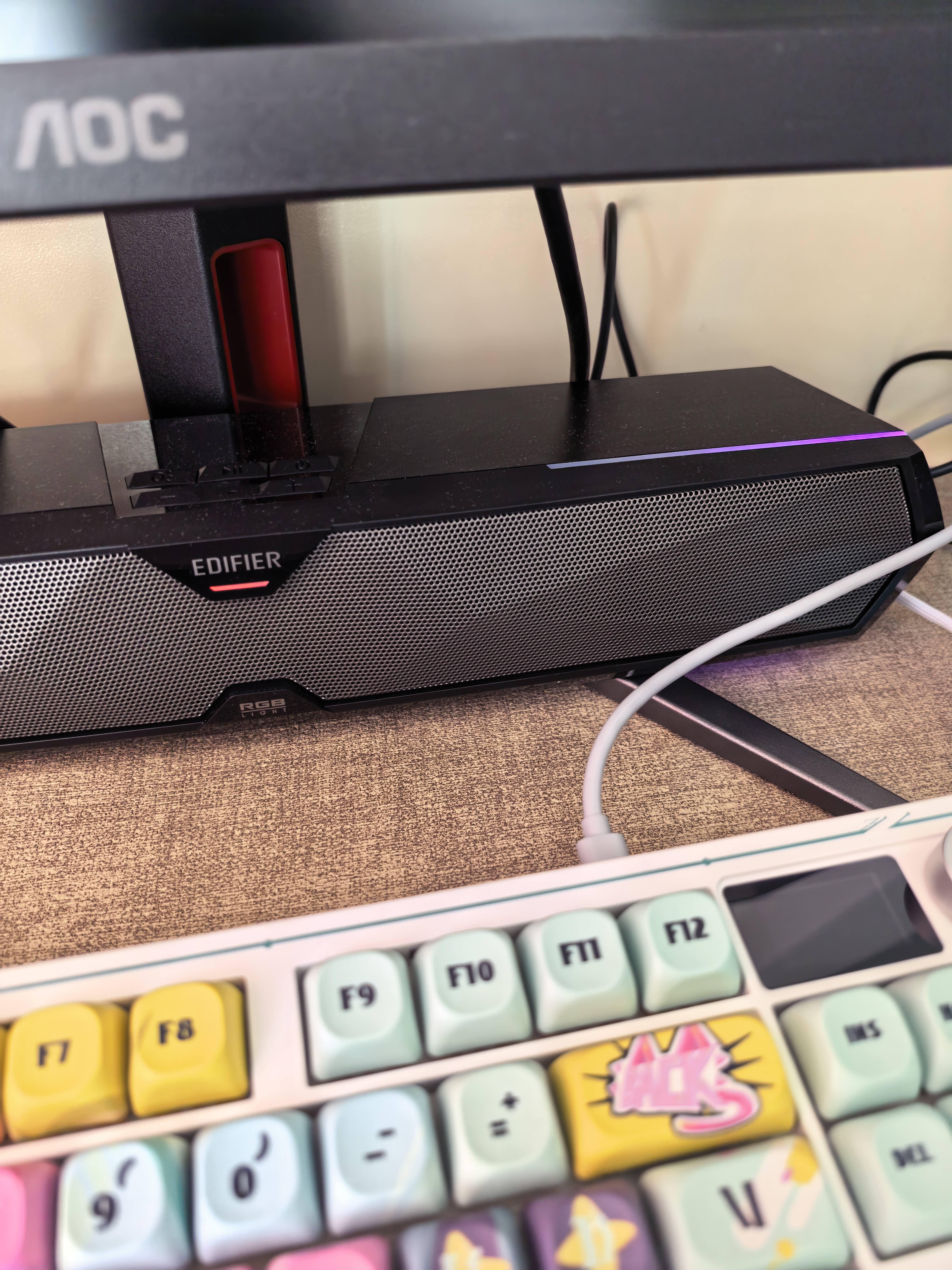漫步者（EDIFIER）M30 Plus 电脑音响音箱 桌面蓝牙游戏音箱 RGB氛围灯 内置麦克风 玄黑 实拍图