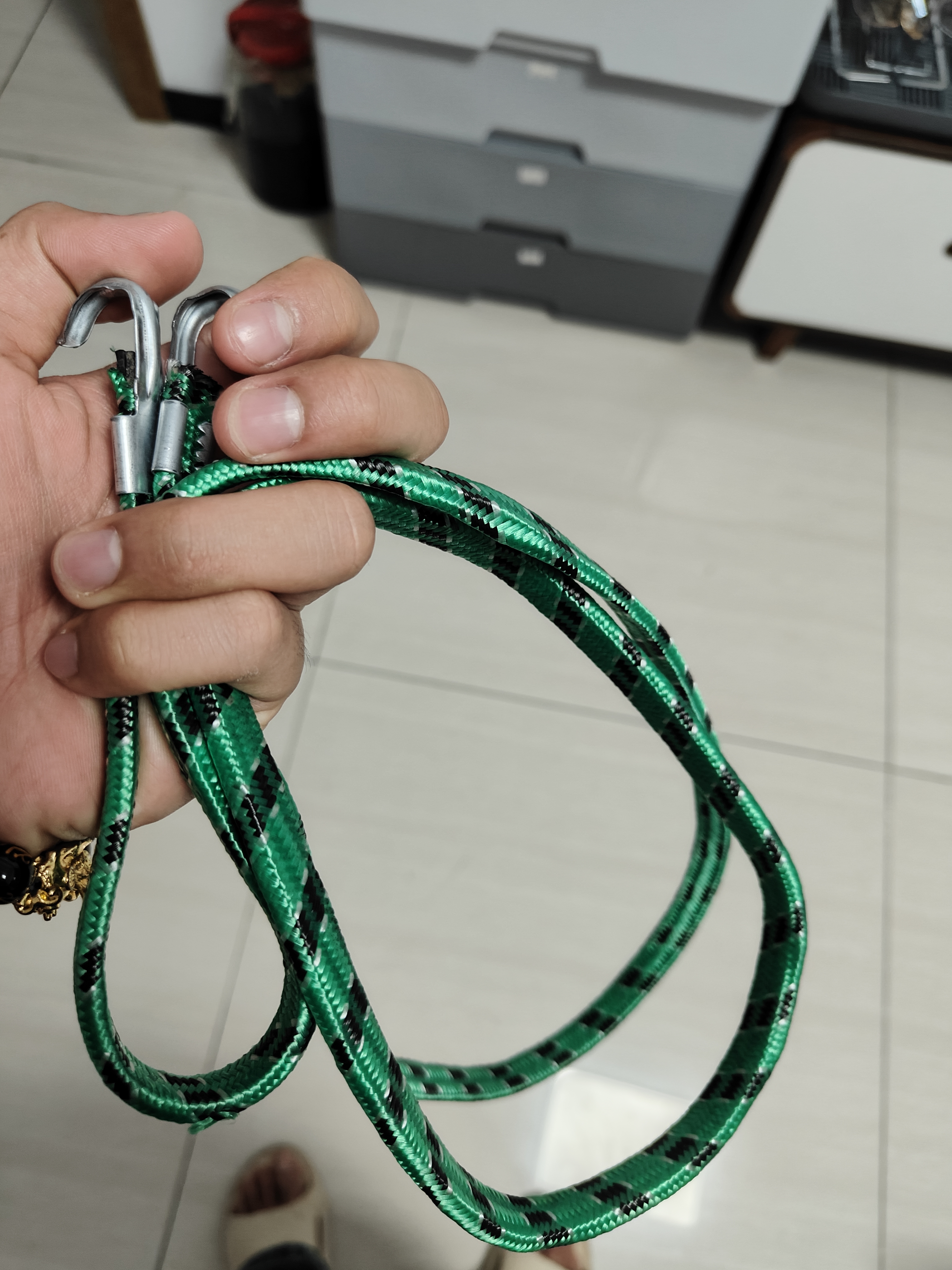 摩托车捆绑带电动自行车松紧弹力绳牛筋橡皮筋行李挂钩绑绳子扎带 捆绑带1根1.5m长*12mm宽 实拍图