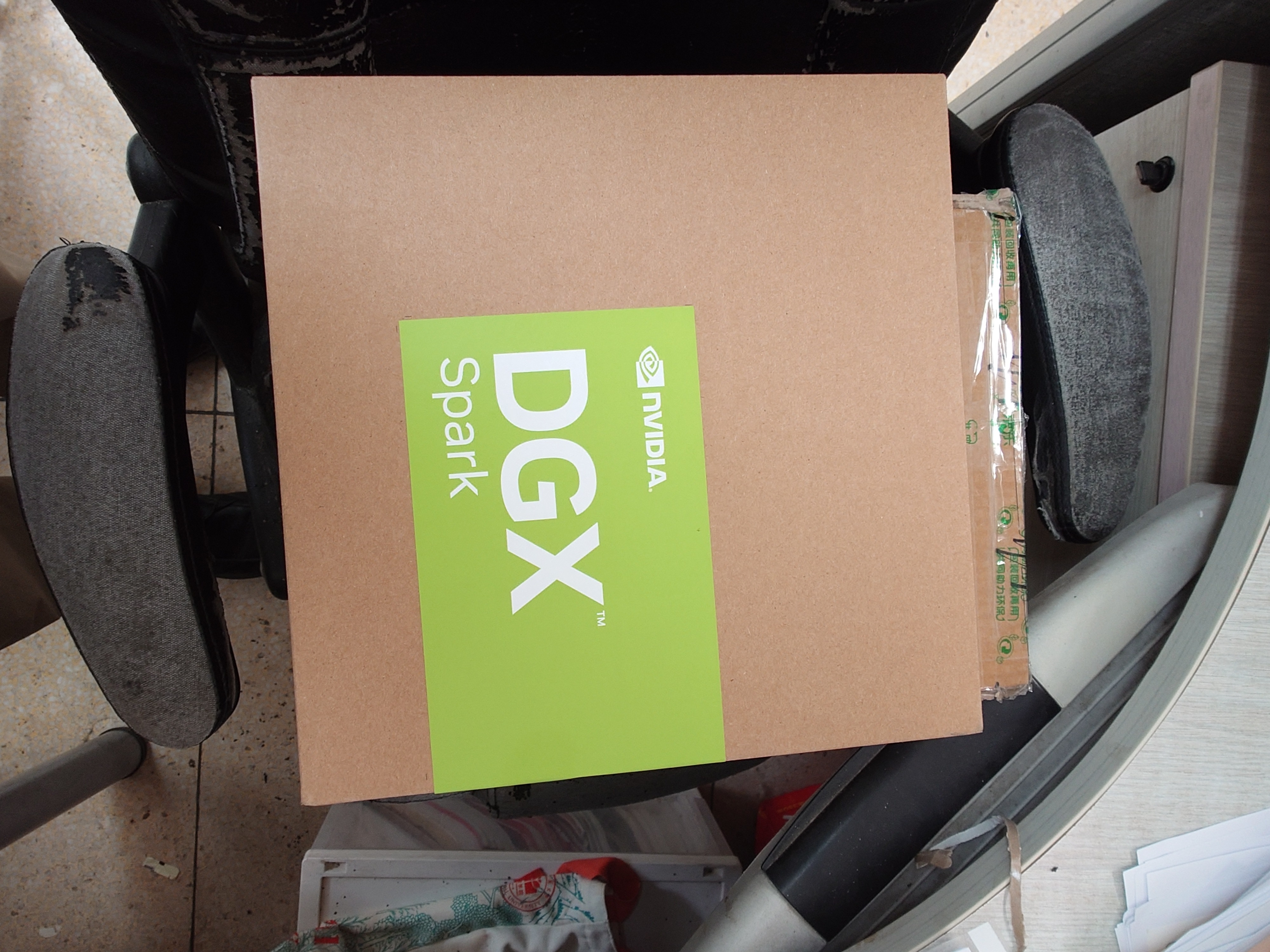 英伟达（NVIDIA）DGX Spark GB10桌面级AI超算迷你电脑主机工作站(Arm/128G/4TB/NVIDIA Grace Blackwell 乌班图) 晒单实拍图
