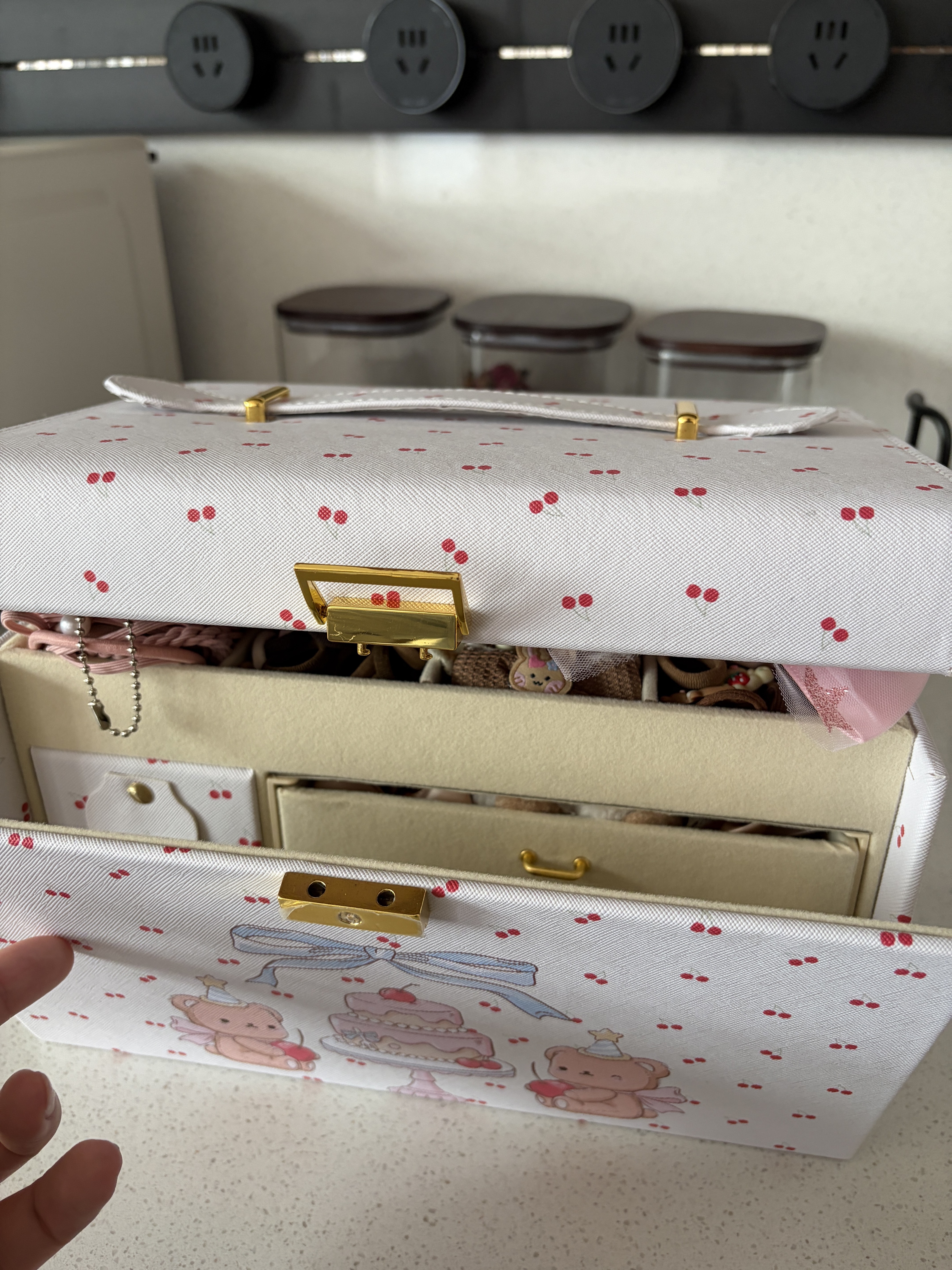 爸爸妈妈小女孩生日礼物玩具儿童女童发饰礼盒小姑娘发夹首饰盒套装高档 实拍图