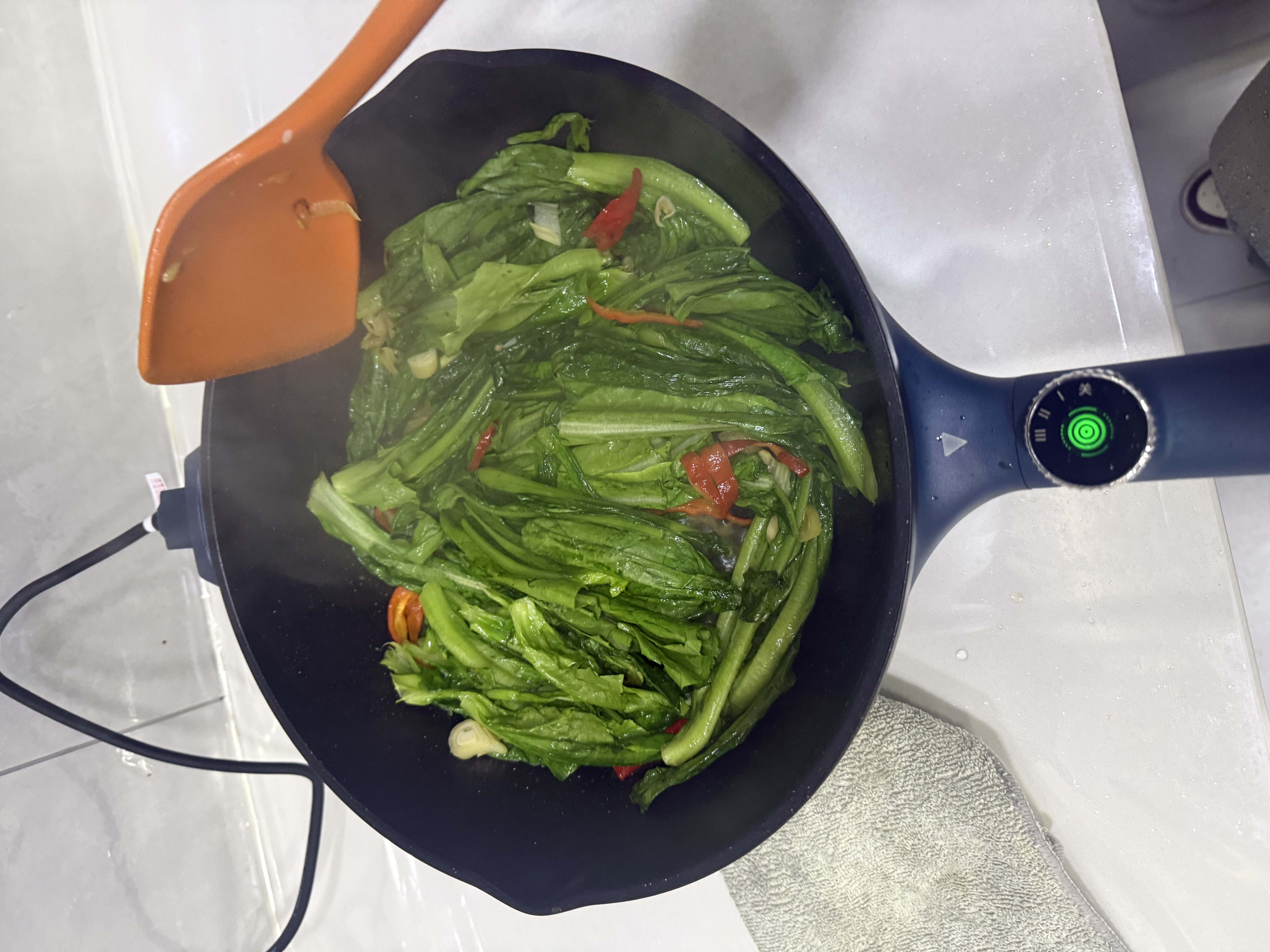 苏泊尔（SUPOR）有钛电炒锅多功能蒸煮煎炒一体电锅火红点不粘炒菜锅5.5升大容量家用5-8个人电煮锅 5.5L 【32cm大口径】配蒸笼+木铲 实拍图