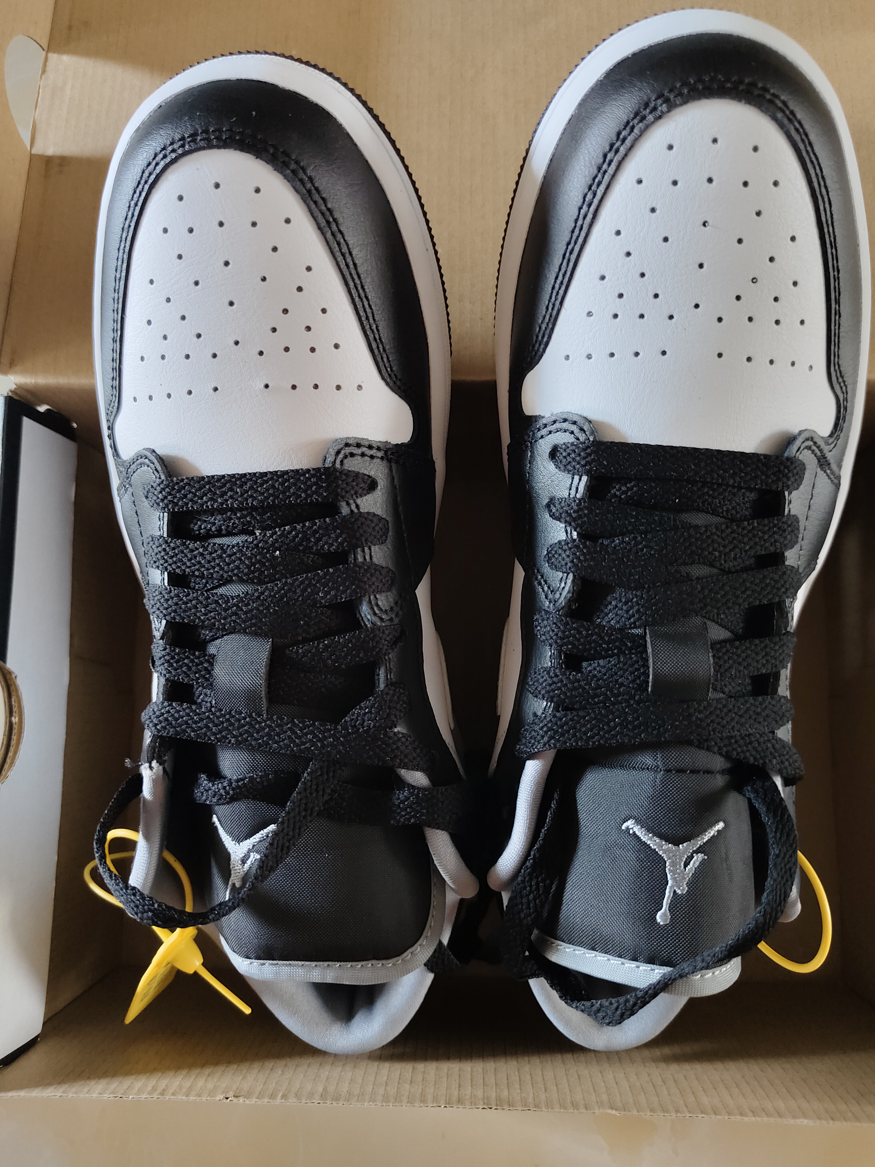 Jordan男休闲鞋乔丹AJ1