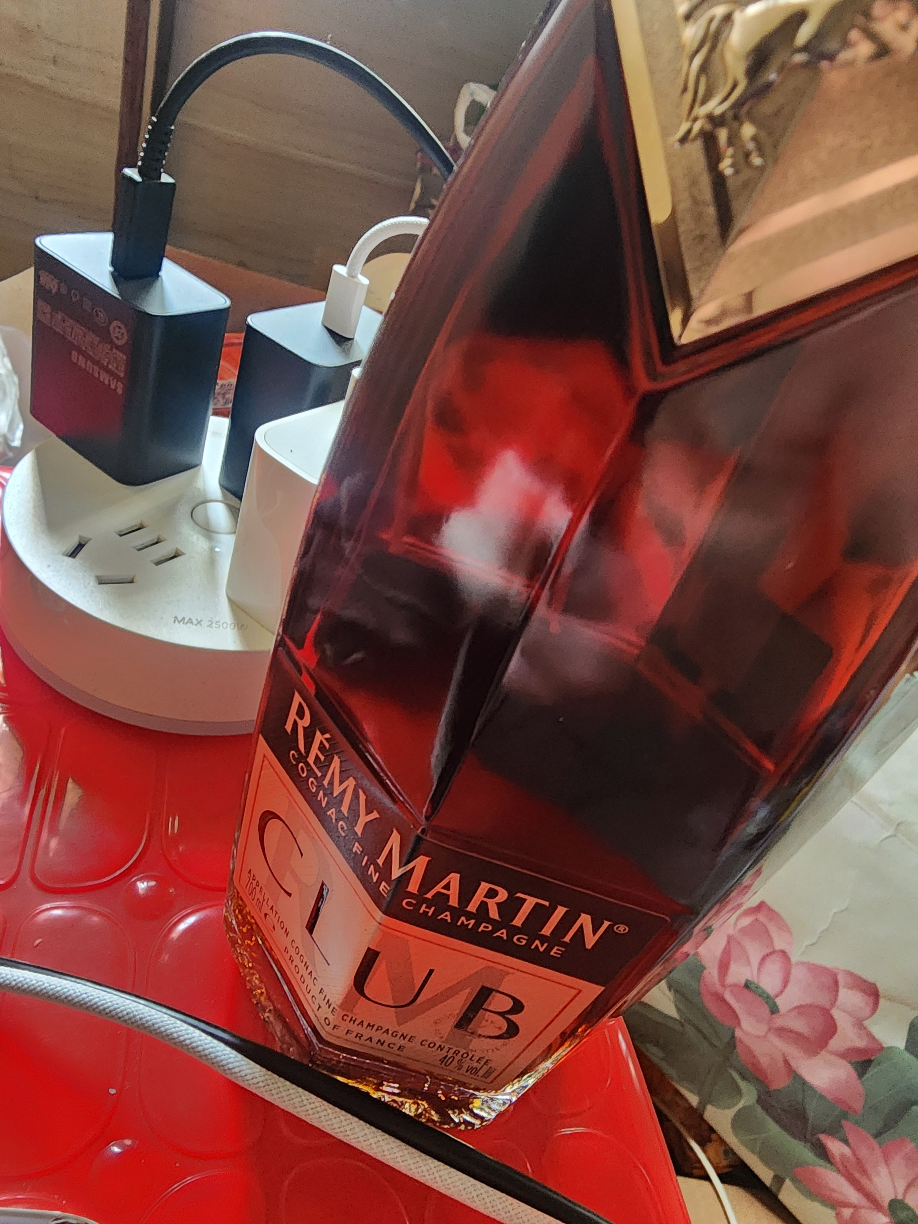 人头马洋酒CLUB特级干邑白兰地 700ml  实拍图