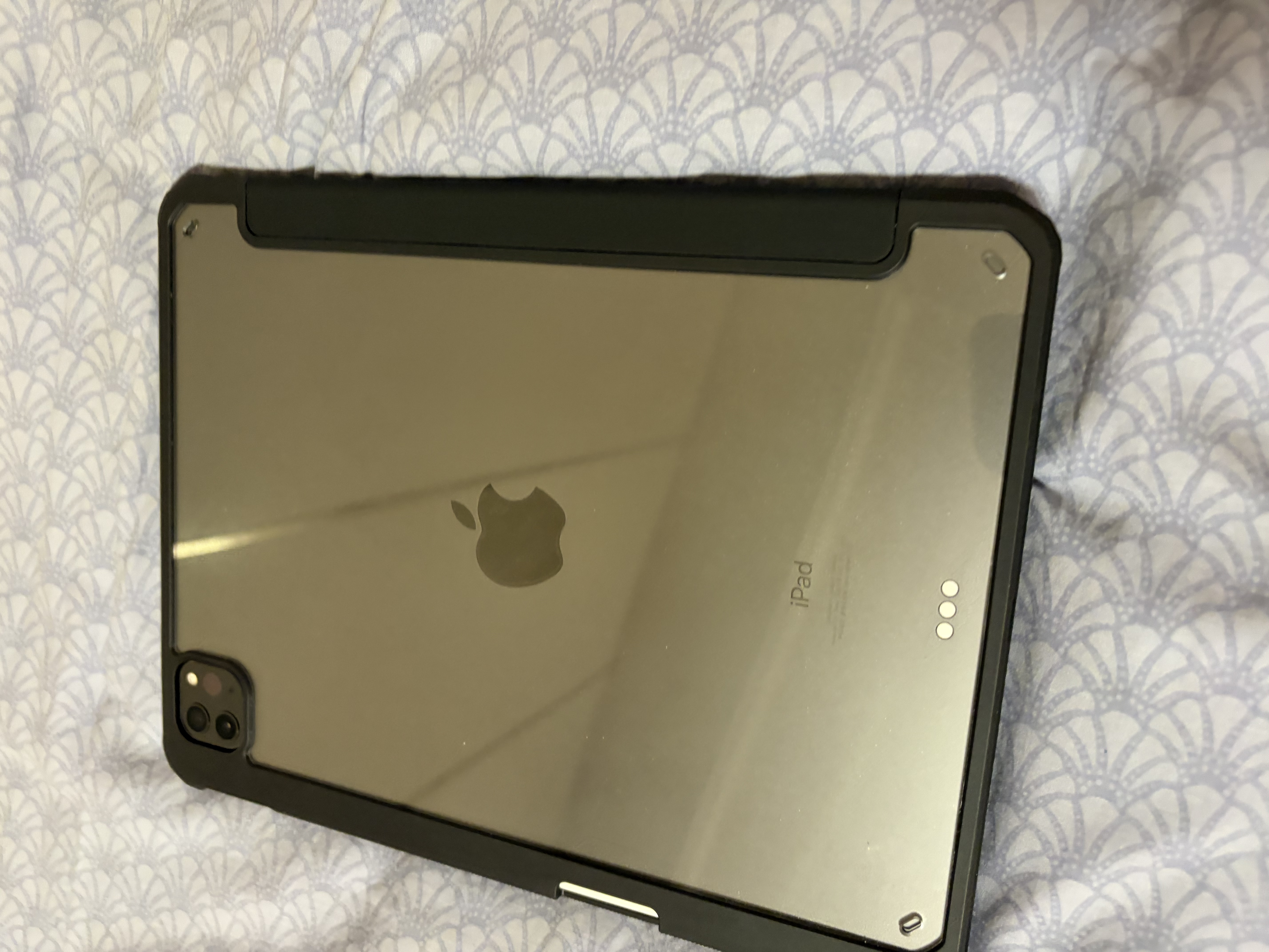 京东京造 iPad Pro 11英寸保护套2022/2021/2020通用款透明带笔槽磁吸苹果平板电脑全包防弯防摔保护壳黑色 实拍图