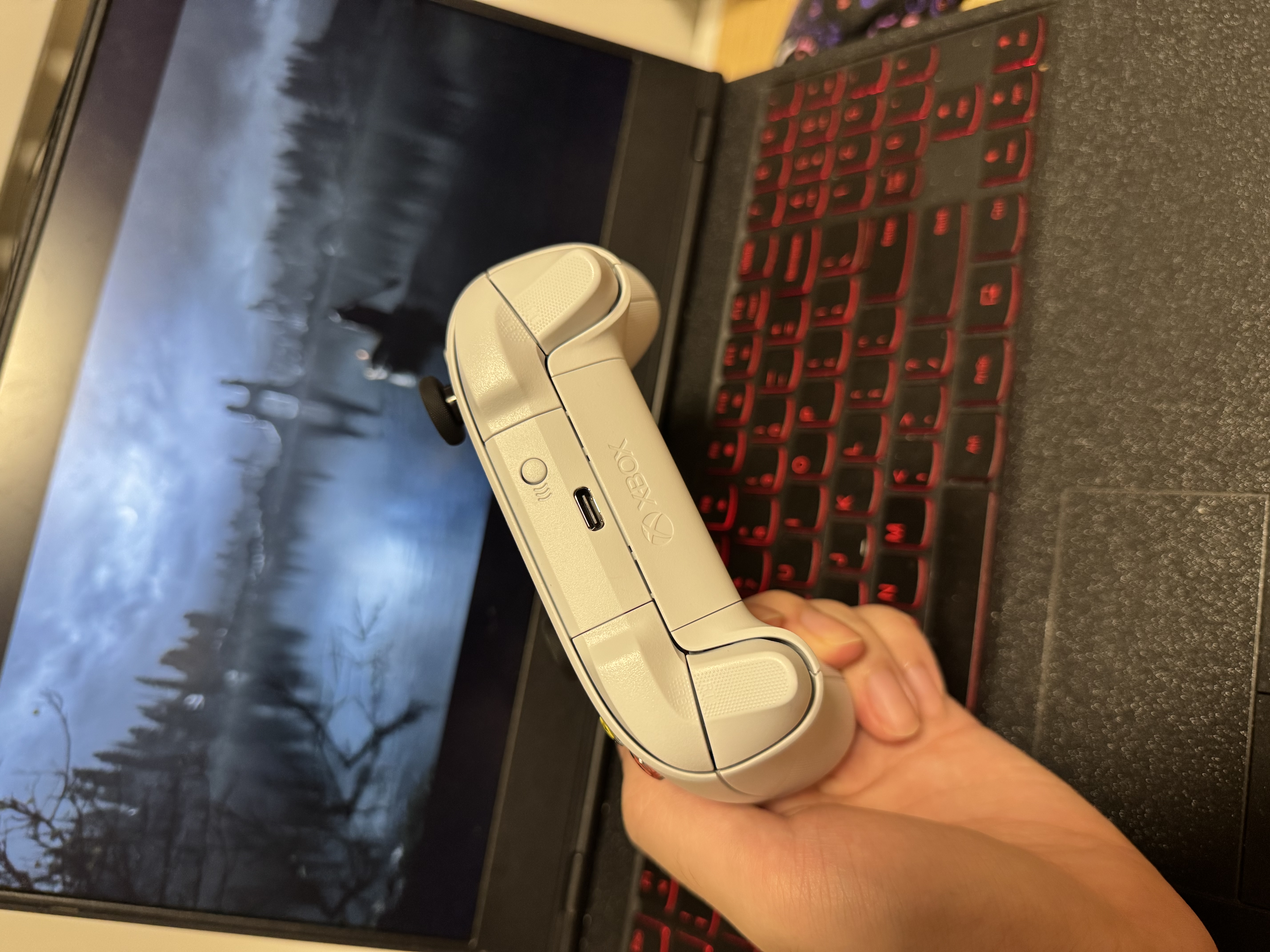 微软（Microsoft）XBOX无线游戏手柄 无线控制器 冰雪白 蓝牙适配XBOX/PC/平板/手机 Steam促销黑神话悟空 影之刃零 实拍图
