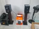 JBL305P 306P 308P MKII 专业有源监听音箱电脑录音棚立体声乐器音箱 305PMKII对装【落地架+RGB灯+音频线+蓝牙适配器】 6.5转卡农公线材【接电脑声卡】 实拍图