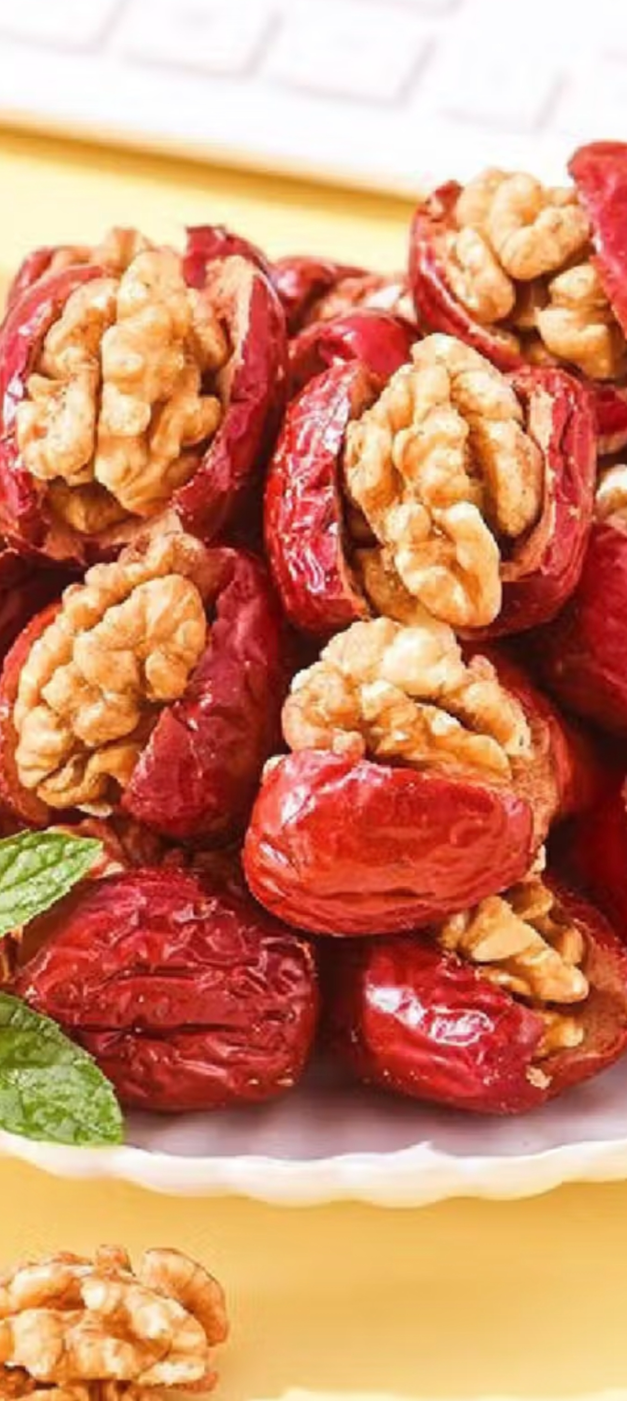 百草味红枣夹核桃660g 新疆特产无核孕妇休闲健康零食果干坚果礼盒 实拍图