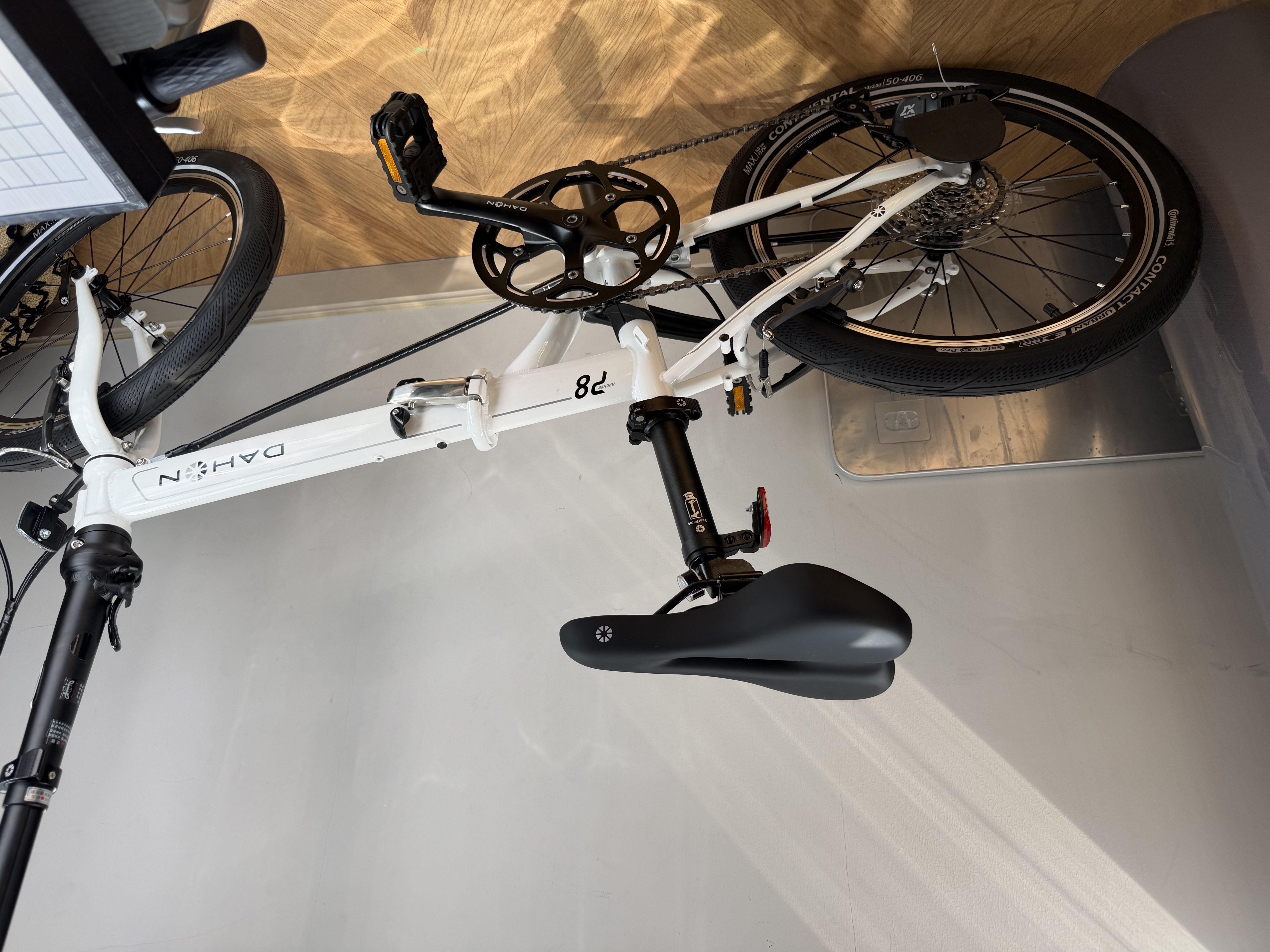大行（DAHON）P8折叠自行车20英寸8级变速单车KBC083 白色经典版--京仓 实拍图