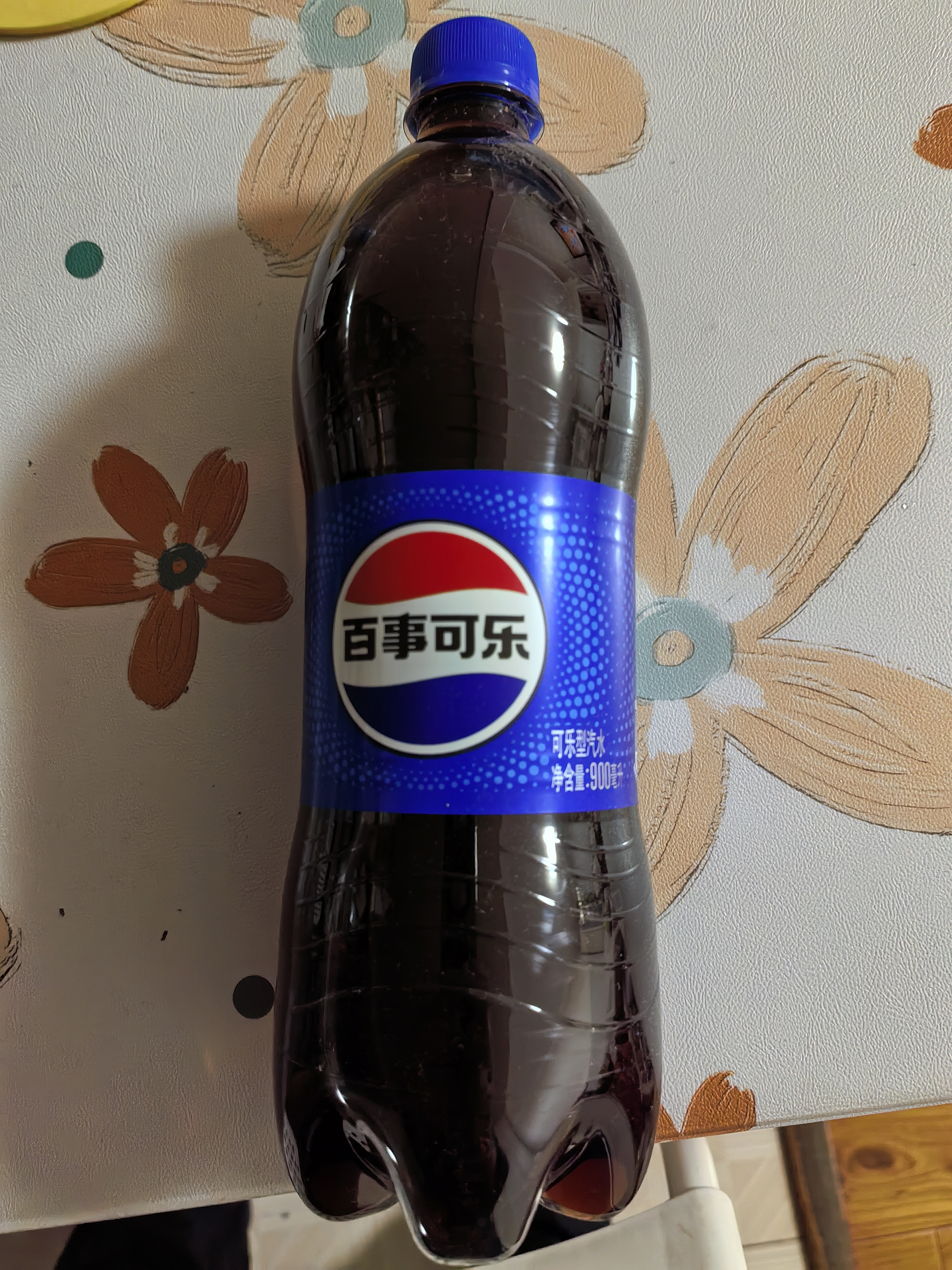 百事可乐Pepsi 原味 碳酸饮料汽水 900ml*12瓶 整箱装（新老包装随机） 实拍图