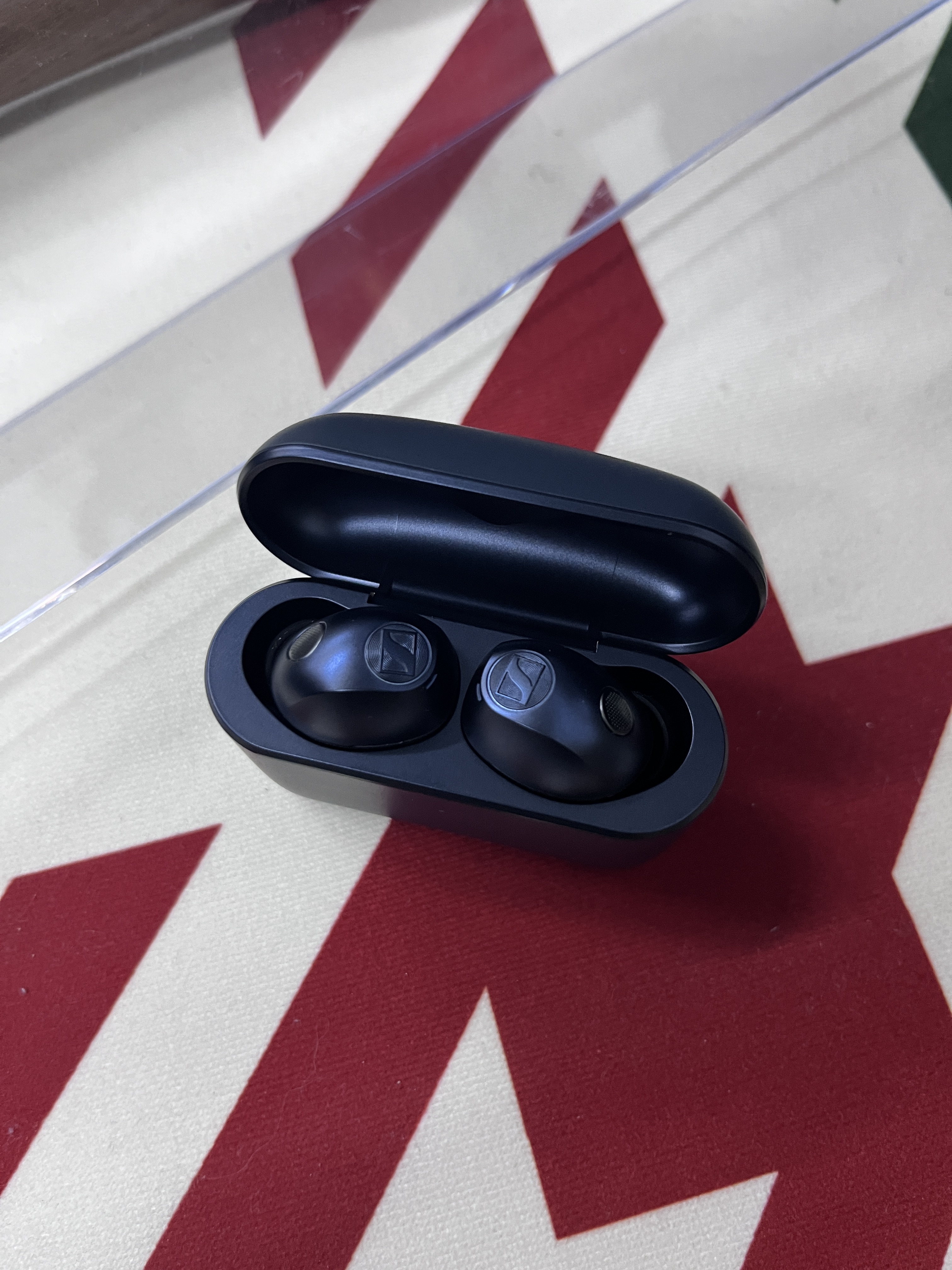 森海塞尔（Sennheiser）MOMENTUM5真无线5代蓝牙耳机木馒头五代无线耳机主动降噪电竞游戏耳机开学季学生日礼物超长续航 【宋威龙同款】真无线5代-冷萃蓝（26年旗舰新品） 实拍图