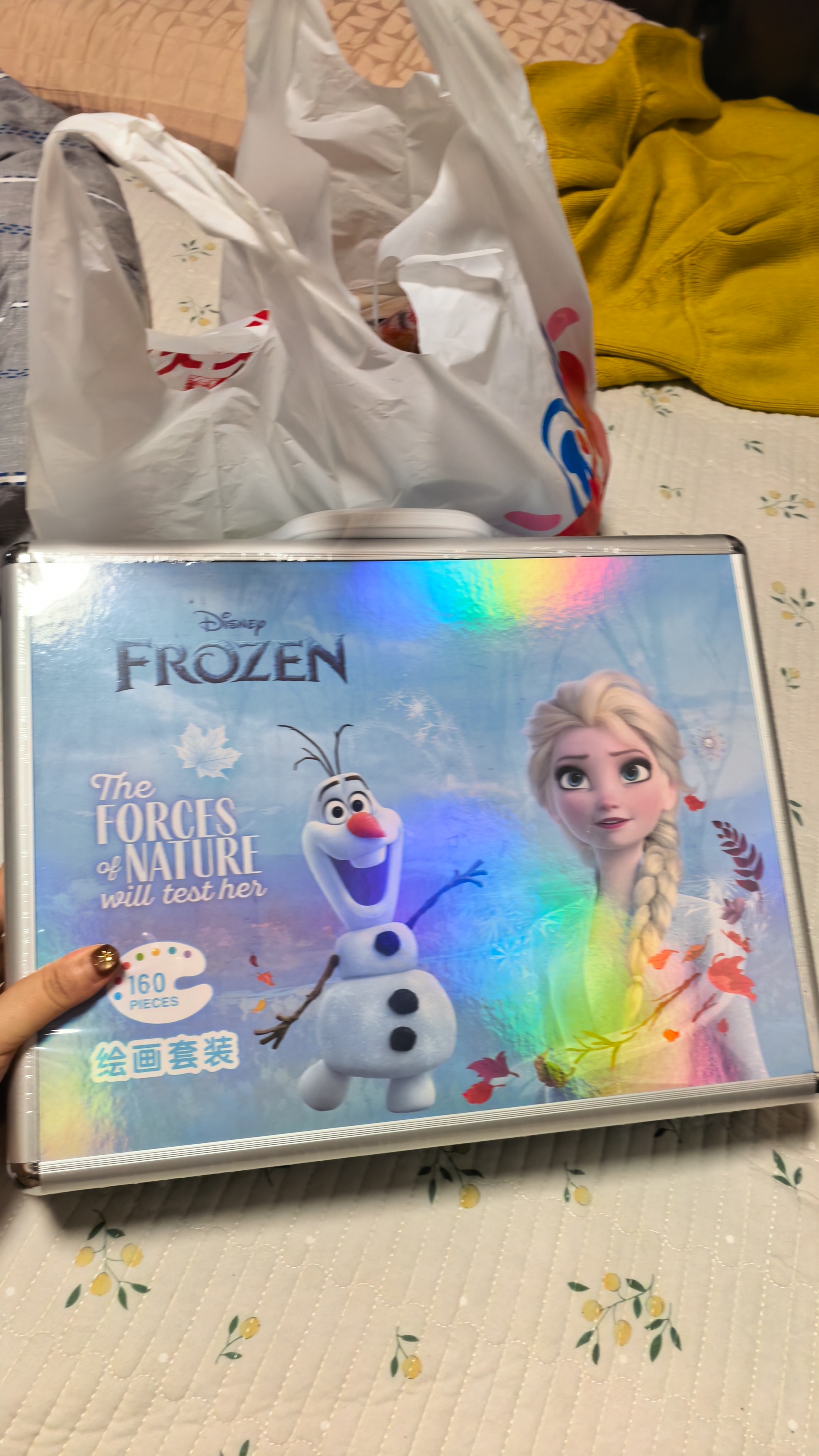 迪士尼（Disney）绘画礼盒160件儿童文具礼盒水彩笔 镭射款艾莎公主女孩生日礼物玩具画画套装 实拍图