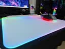 雷蛇（Razer）烈焰神虫V2专业版鼠标垫 RGB幻彩 微蚀刻细致纹理 防滑橡胶底面 USB端口  360*278*4.6mm 白色 实拍图