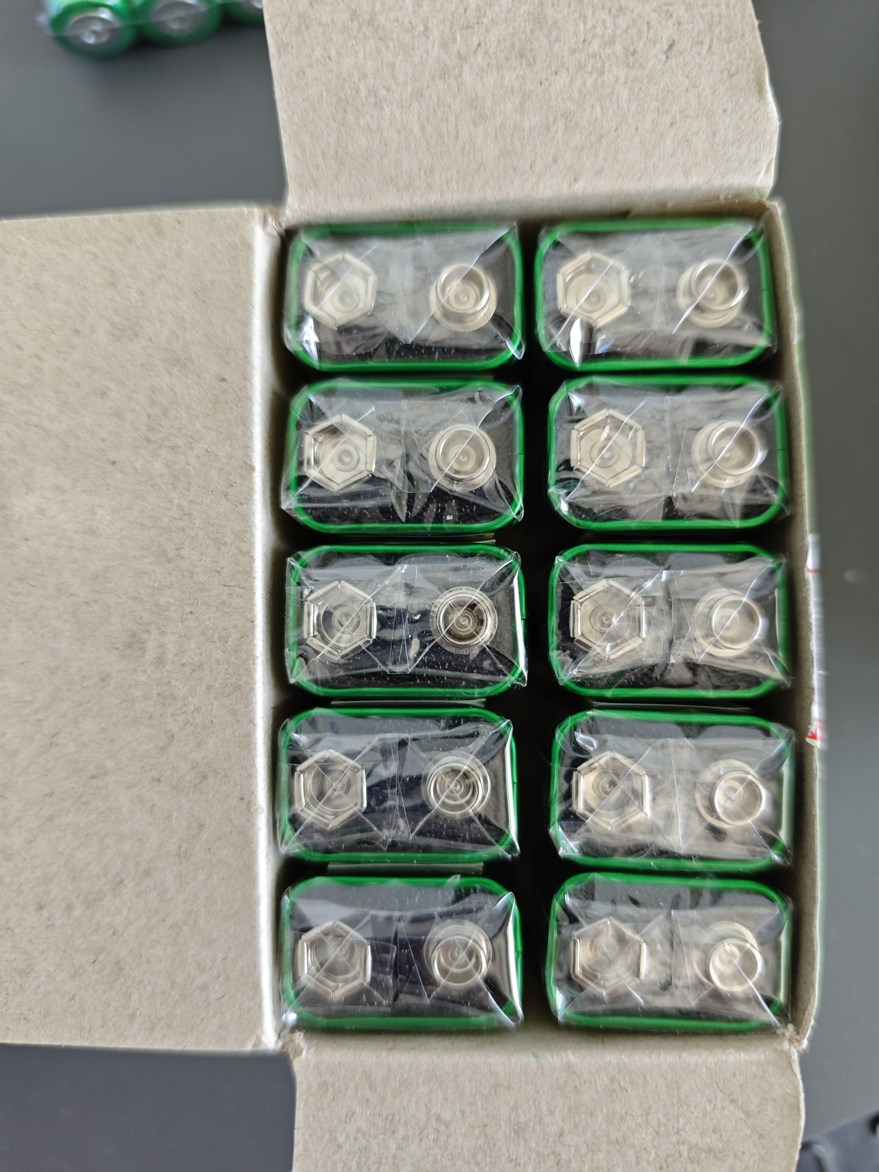 超霸（GP）9V10粒 碳性方块电池九伏适用于万能表/无线麦克风/电子仪表等商超同款电池 实拍图