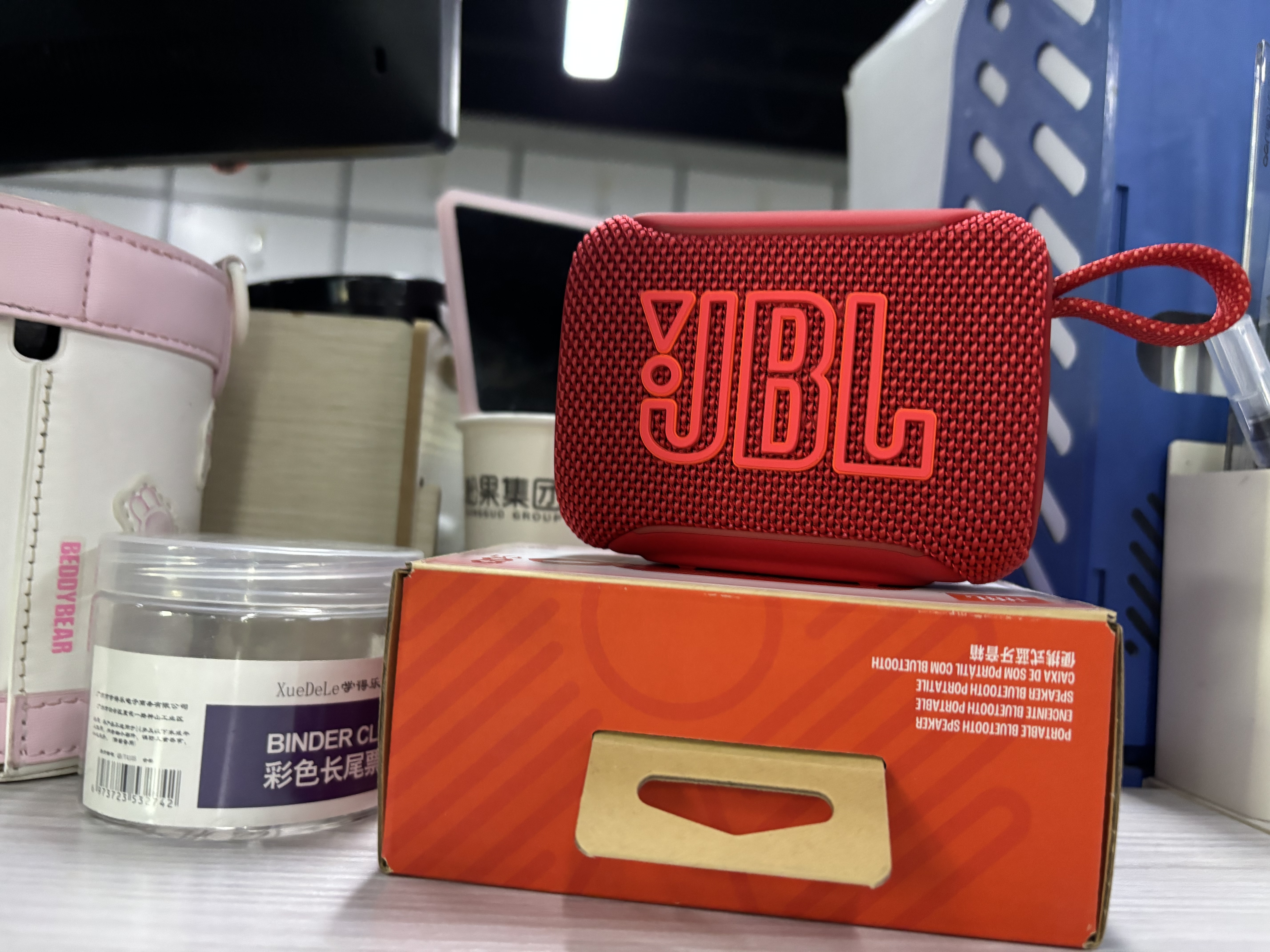 JBL GO5 音乐金砖五代 蓝牙音箱 便携迷你音响 氛围灯音箱 口袋音箱 Pocket出游搭子 中秋礼物 石榴红 实拍图