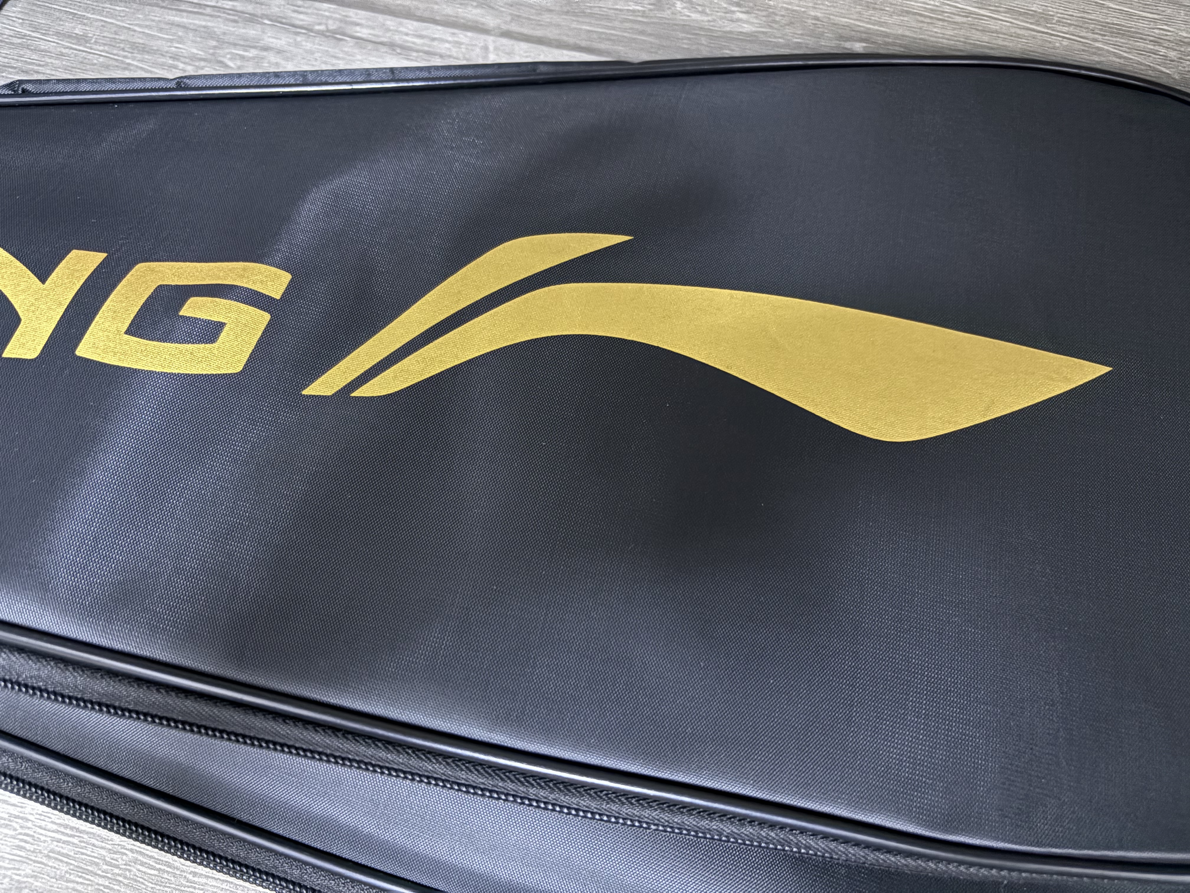 李宁（LI-NING）羽毛球拍雷霆小钢炮超轻白色全碳素进攻型单拍5U已拉线AYPT311-5 实拍图