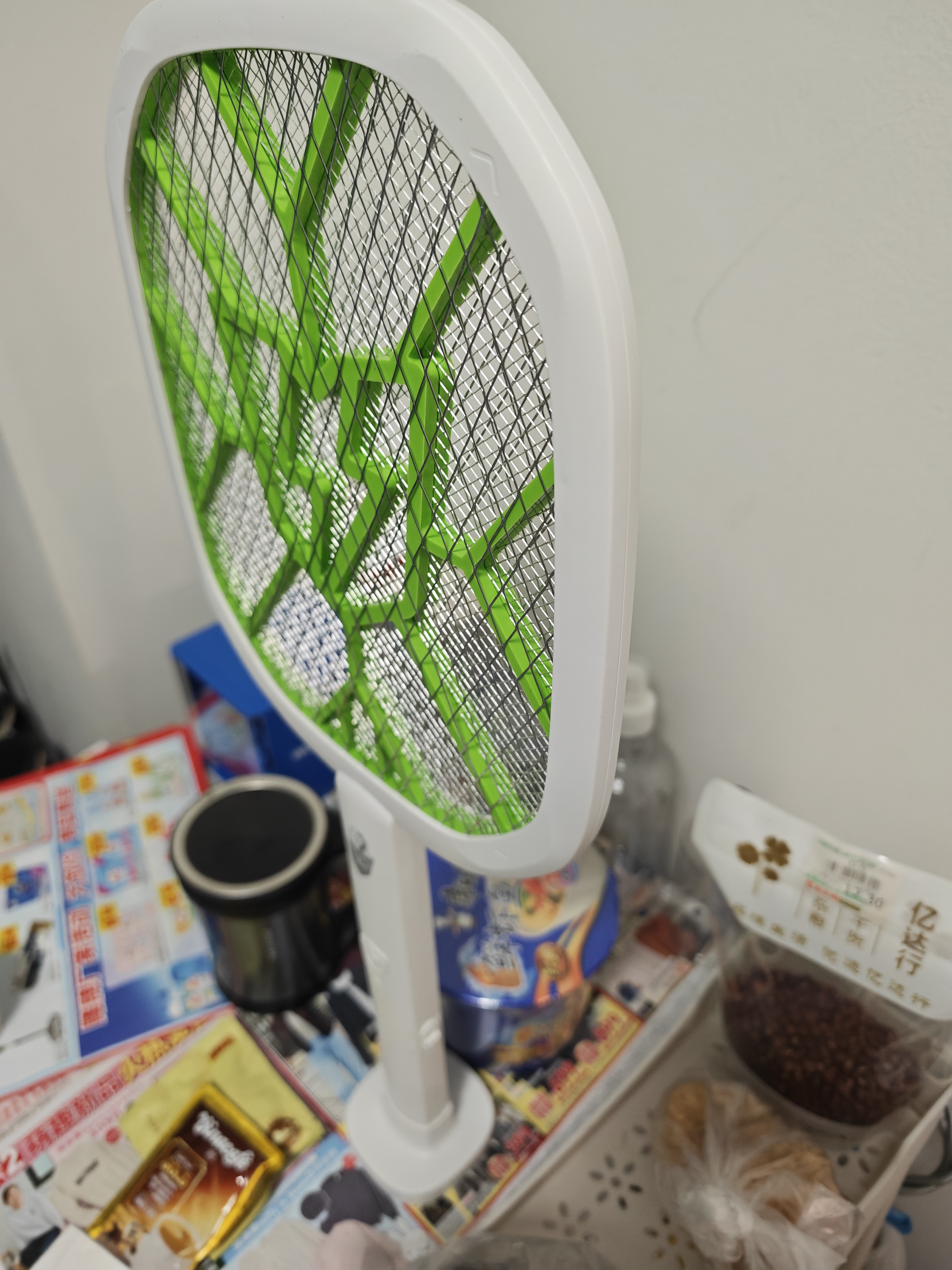 超威电蚊拍灭蚊紫光灯诱蚊 阻燃多功能强力充电家用大网面灭蚊器便捷 实拍图