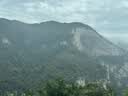 京东京造防水专业背负徒步登山包 大容量户外背包双肩包旅行包黑色 28L 实拍图