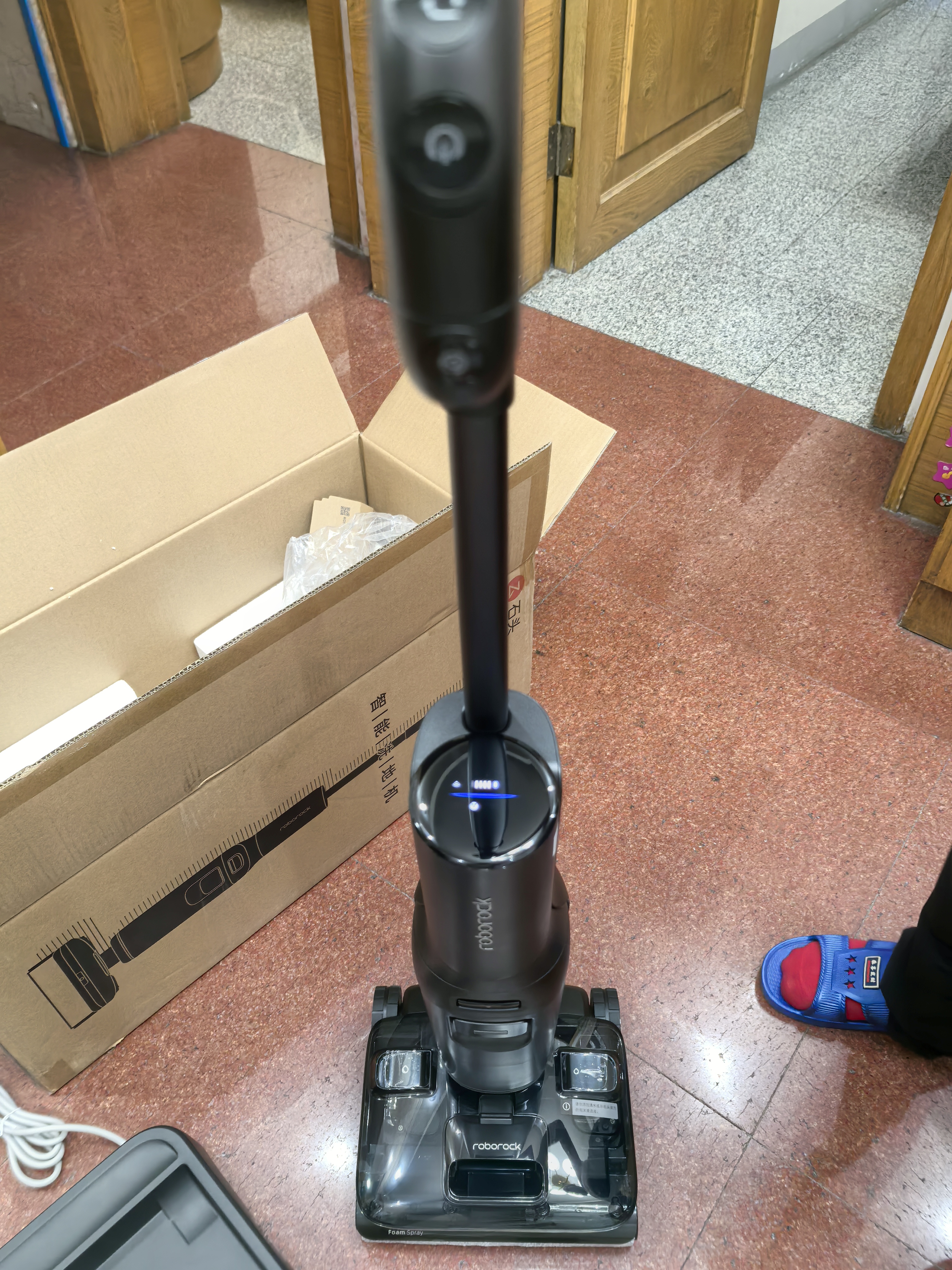 石头A30 Pro Ultra泡沫洗地机【25kPa 抑菌除臭 】95℃自清洁AI全向助力宠物扫地机器人 实拍图